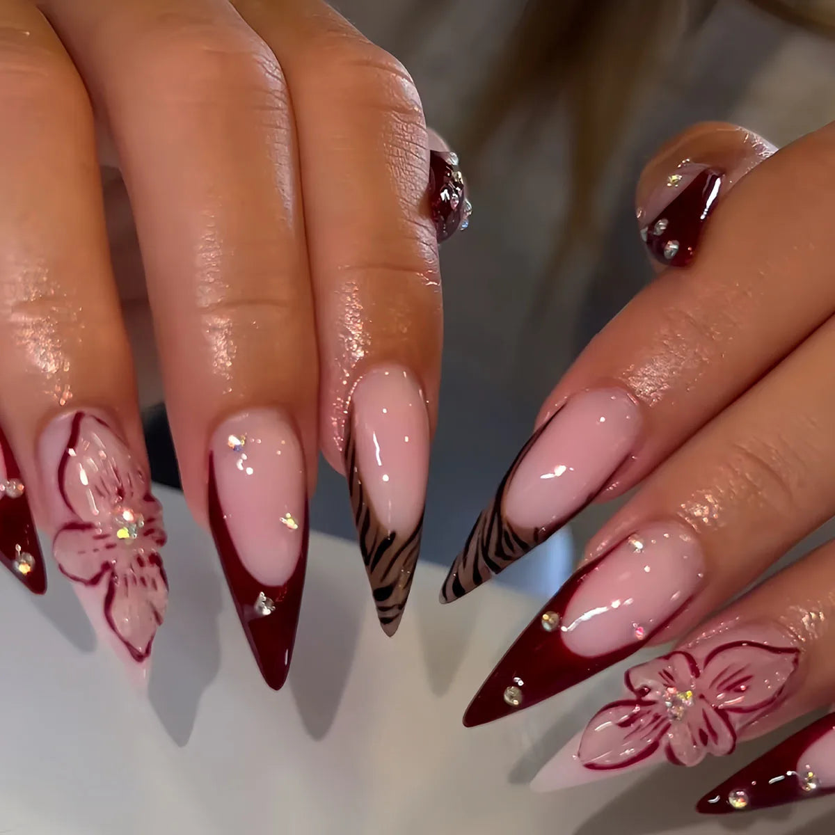 24Pcs Long Stiletto Press on False Nails Wine Red Stripe French Fake Nails 3D Flower Rhinestone Detachable Full Cover Nails Tips
