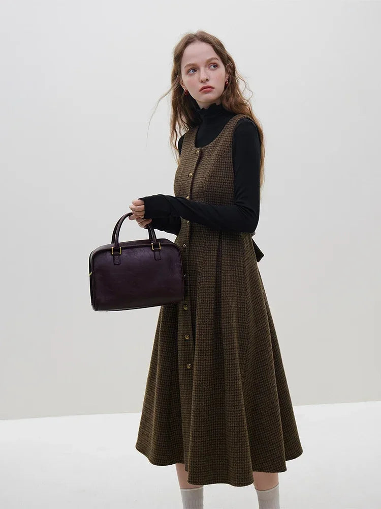 French Retro Plaid Inner Dress for Women Autumn and Winter Pure Woolen Elegant Style Vest Dress Female
