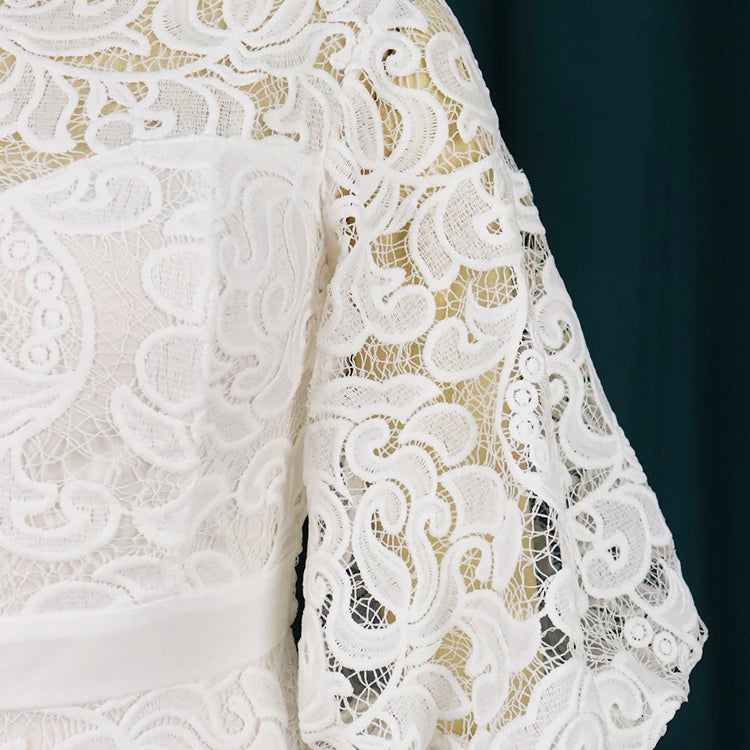 Plus Size Evening Dresses 4XL O Neck Lace Lantern Sleeve Hollow Out Patchwork White Pink Gowns for Ladies Event Cocktail Outfits