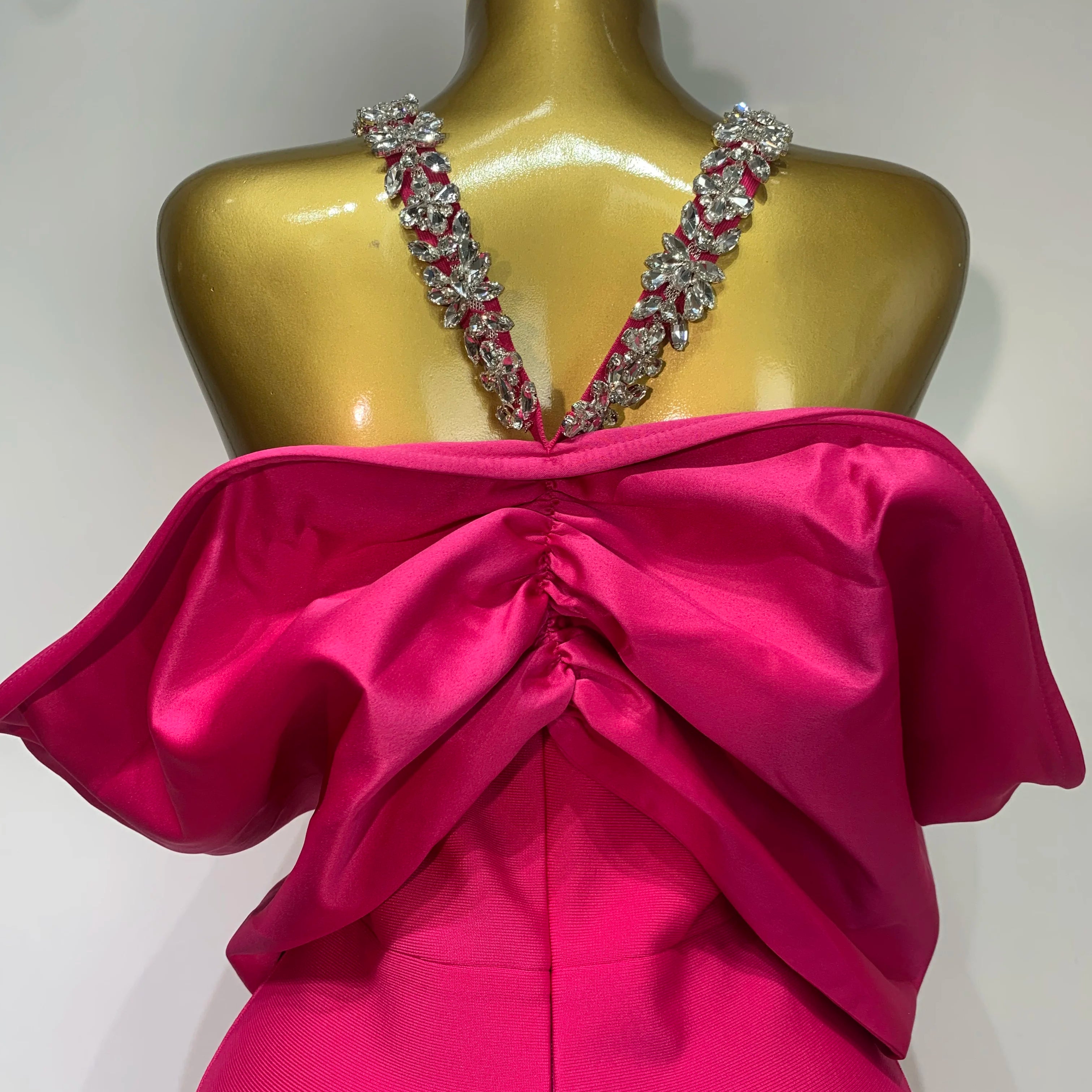 Women Sexy Halter Off the Shoulder Crystal Ruffles Bodycon Long Bandage Dress Nightclub Party Luxury Birthday Celebrate Gowns