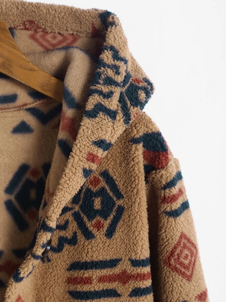 Stay Cozy This Winter with ZAFUL Women's Hooded Aztec Print Geometric Jacket