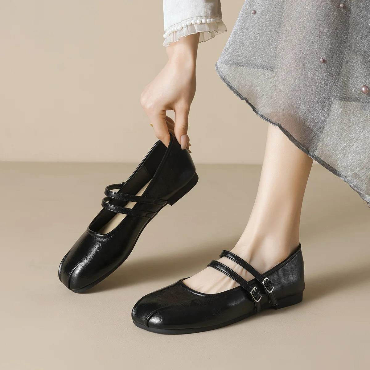 spring women's outerwear shoes Round toe design Mary Jane shoes Ladies' casual flat shoes Work boat shoes Large sizes 41-43