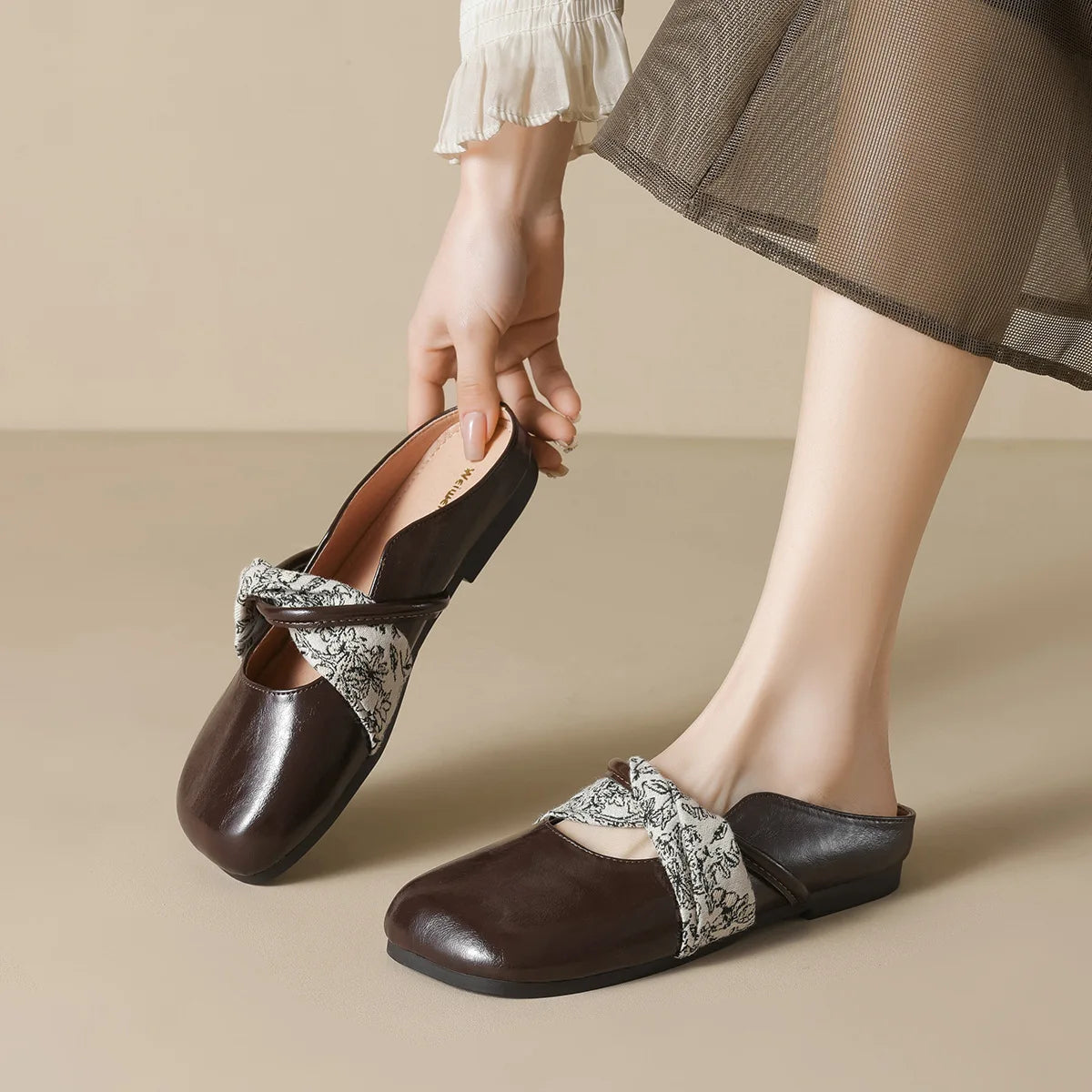 spring women's outdoor shoes Mules Slippers Ladies' casual flat shoes Work shoes Boat shoes Large sizes 41-43