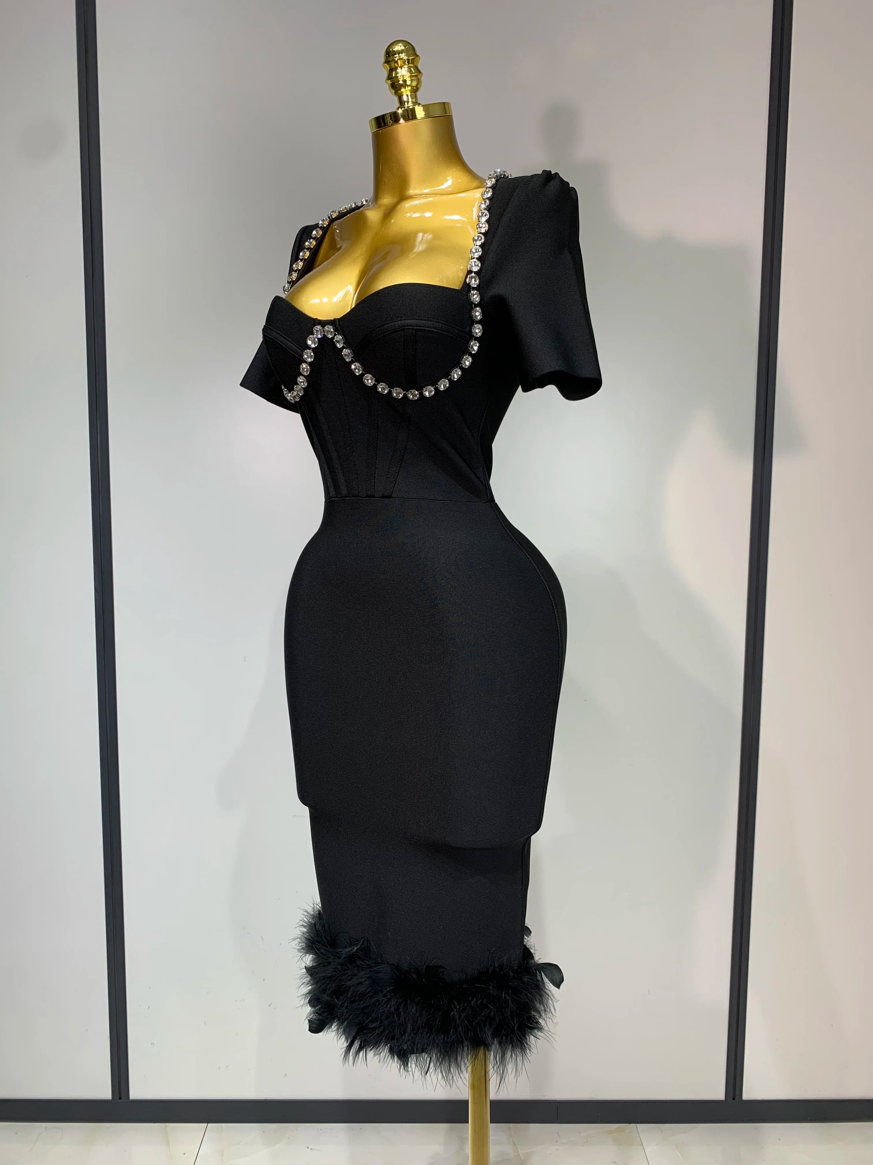 Vestido feminino sexy de luxo com strass, manga curta, justo, festa 2025, comemoração de aniversário, bandagem preta, vestido de baile para clube