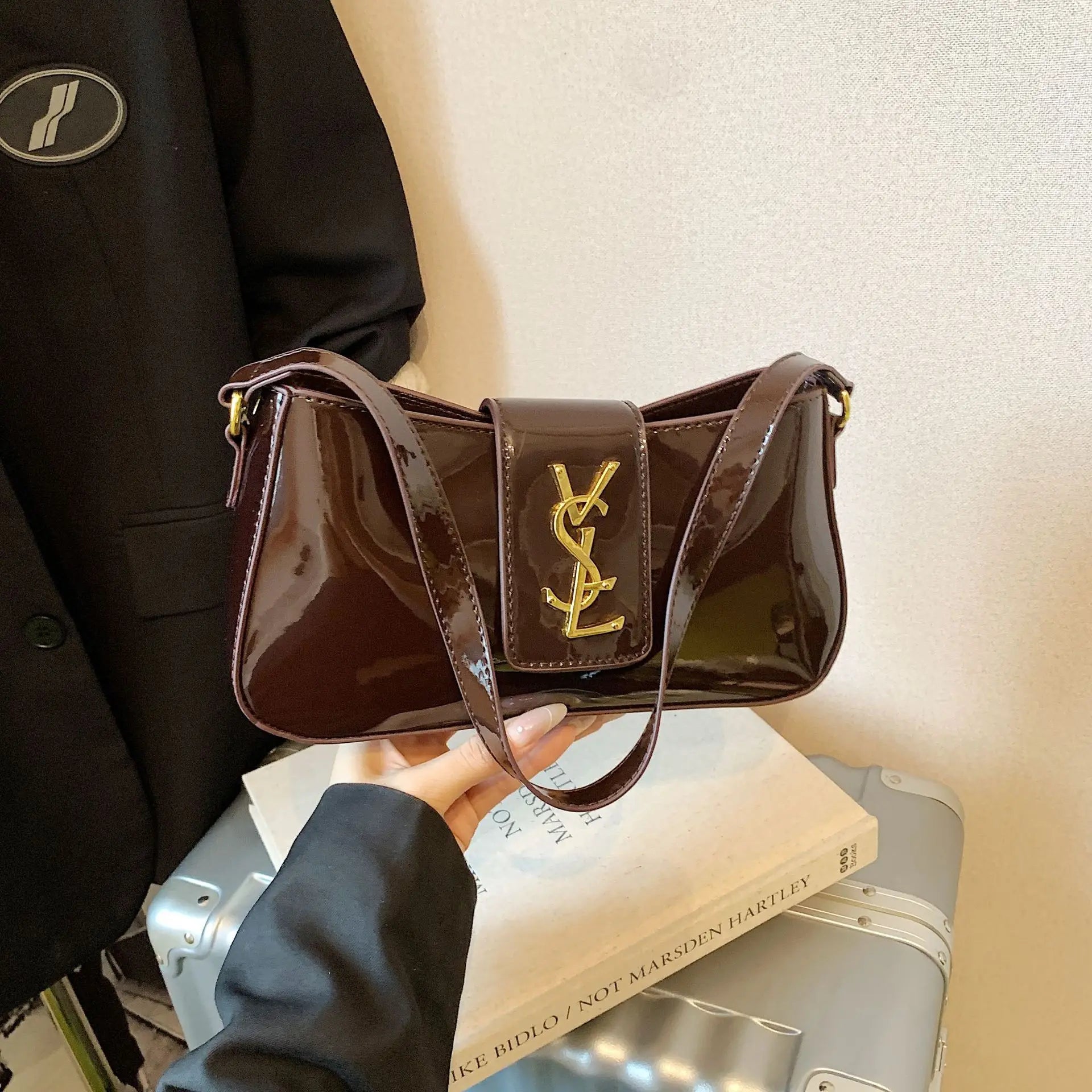 2025 Avant-Garde Shoulder Bag, Curated Convertible Crossbody Purse for Women Architectural Day to Night Tote Structured Carryall