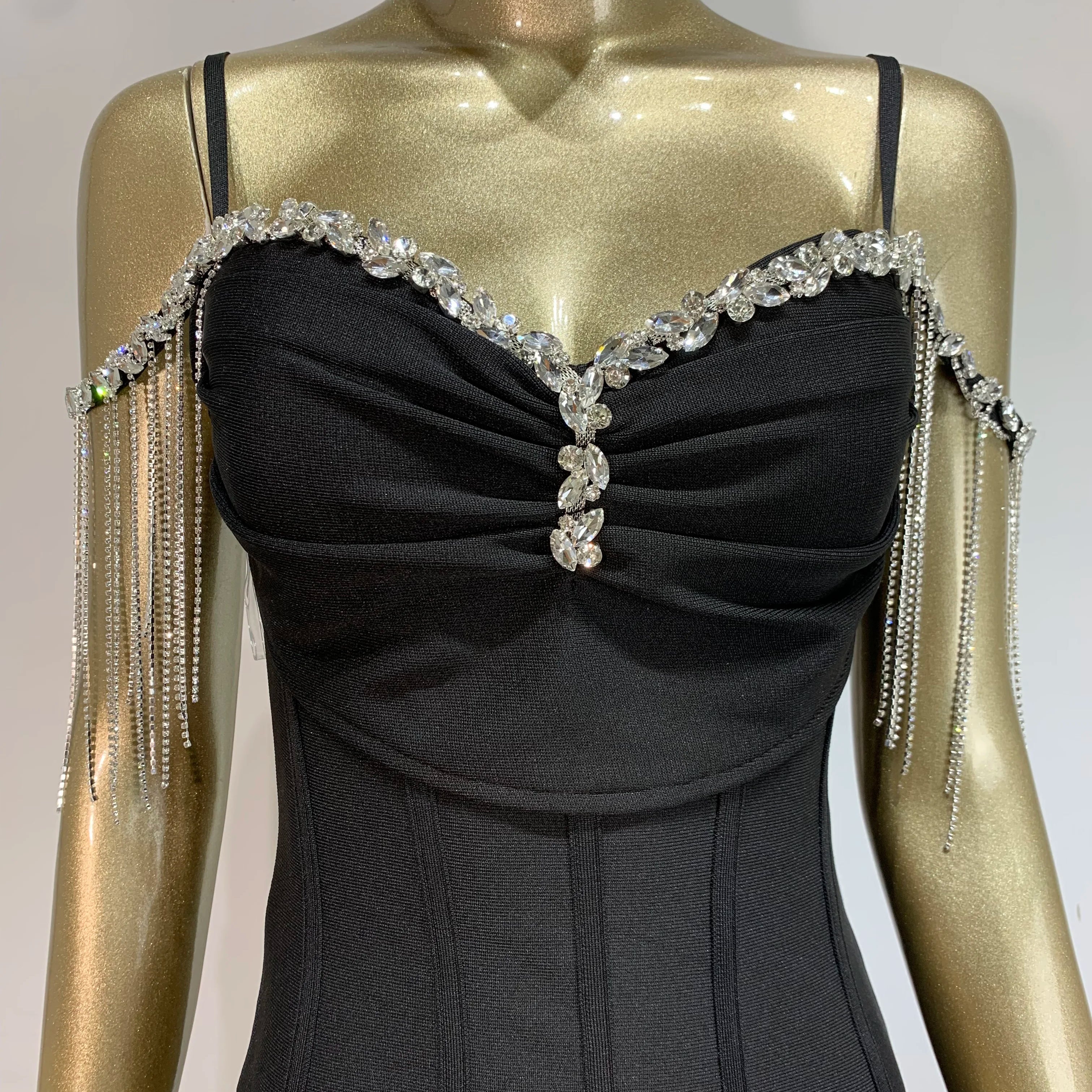 Women Celebrity Sexy Off Shoulder Diamonds Crystal Sparkly Black Bodycon Bandage Dress 2024 Elegant Evening Club Party Dress
