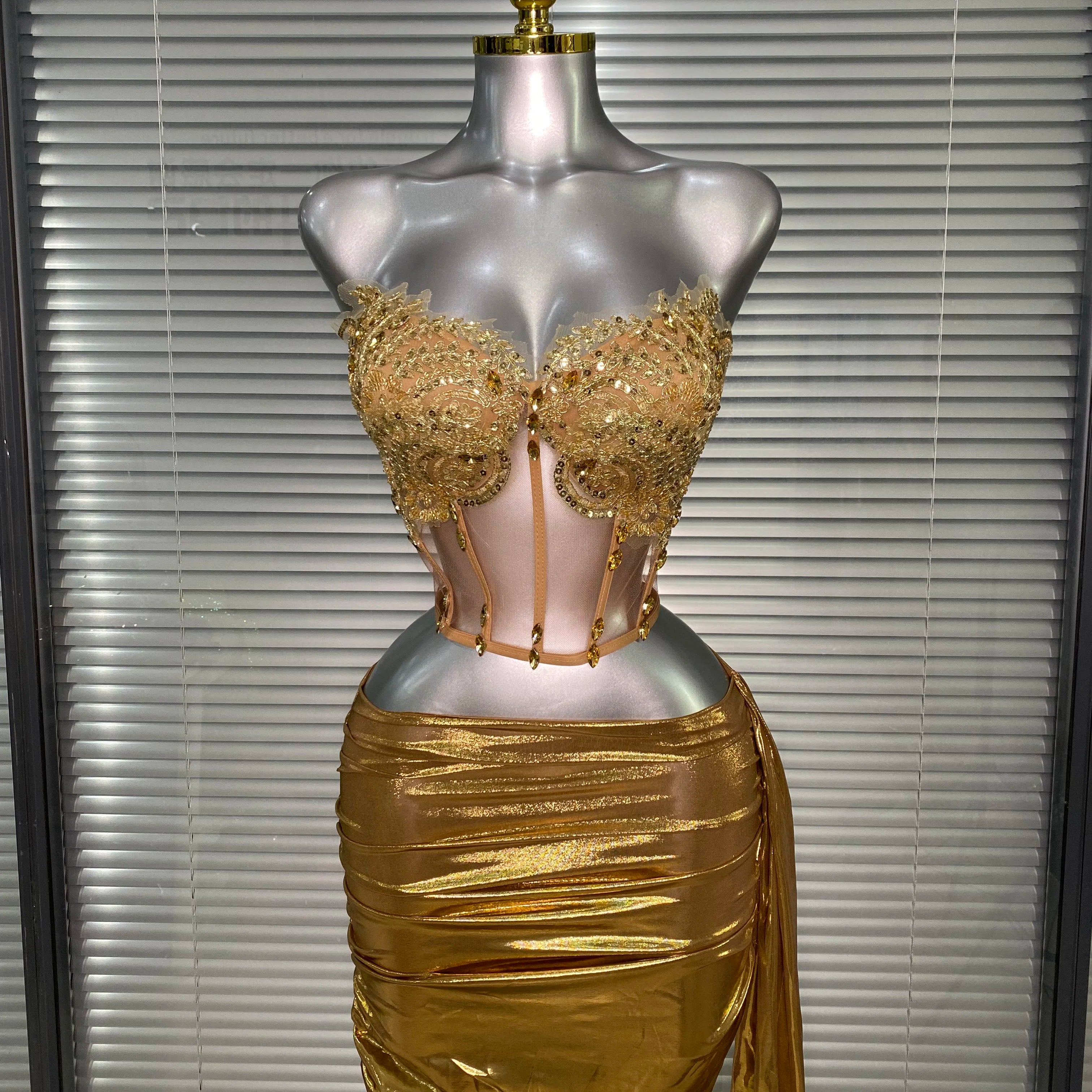 Women Sexy Sequins Gold Two Pieces Set Crystal Diamonds Night Club Sparkly Skirt Suits Adjustable Singer Dancer Stage Costume