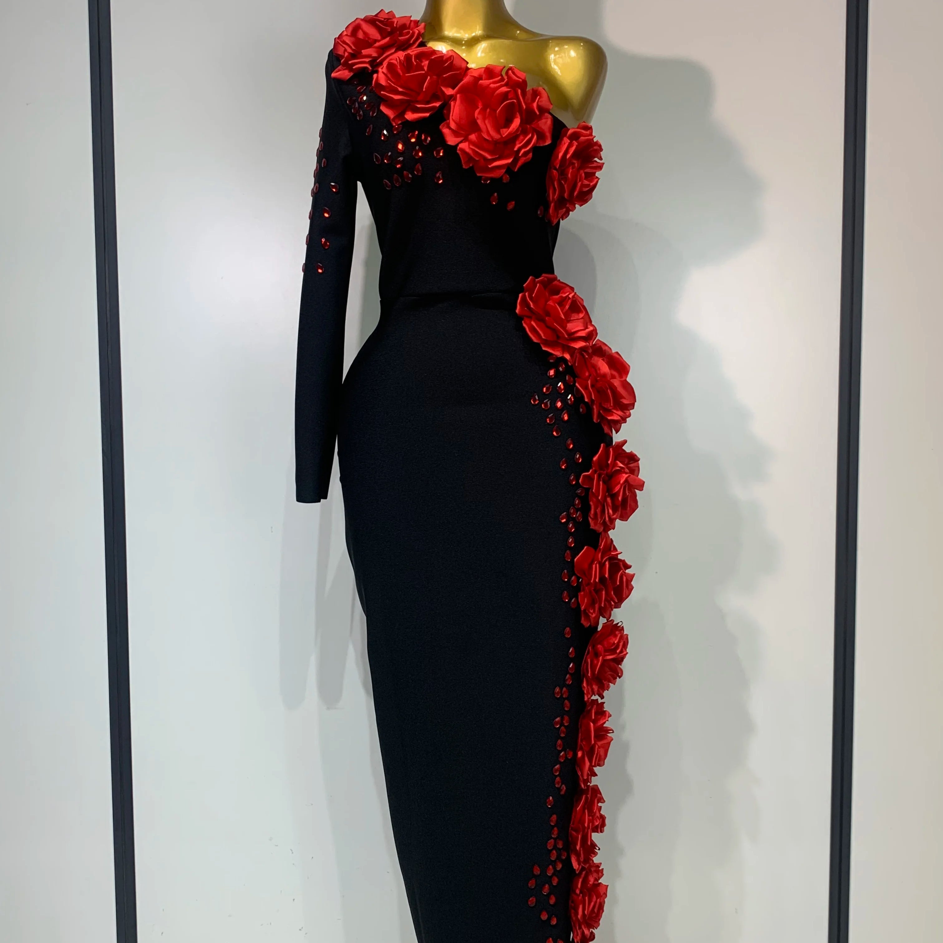 Women Luxury Black Single Sleeve Bandage Dress Red Appliquies Elegant Luxury Rhinestones Birthday Celebrity Evening Party Gowns