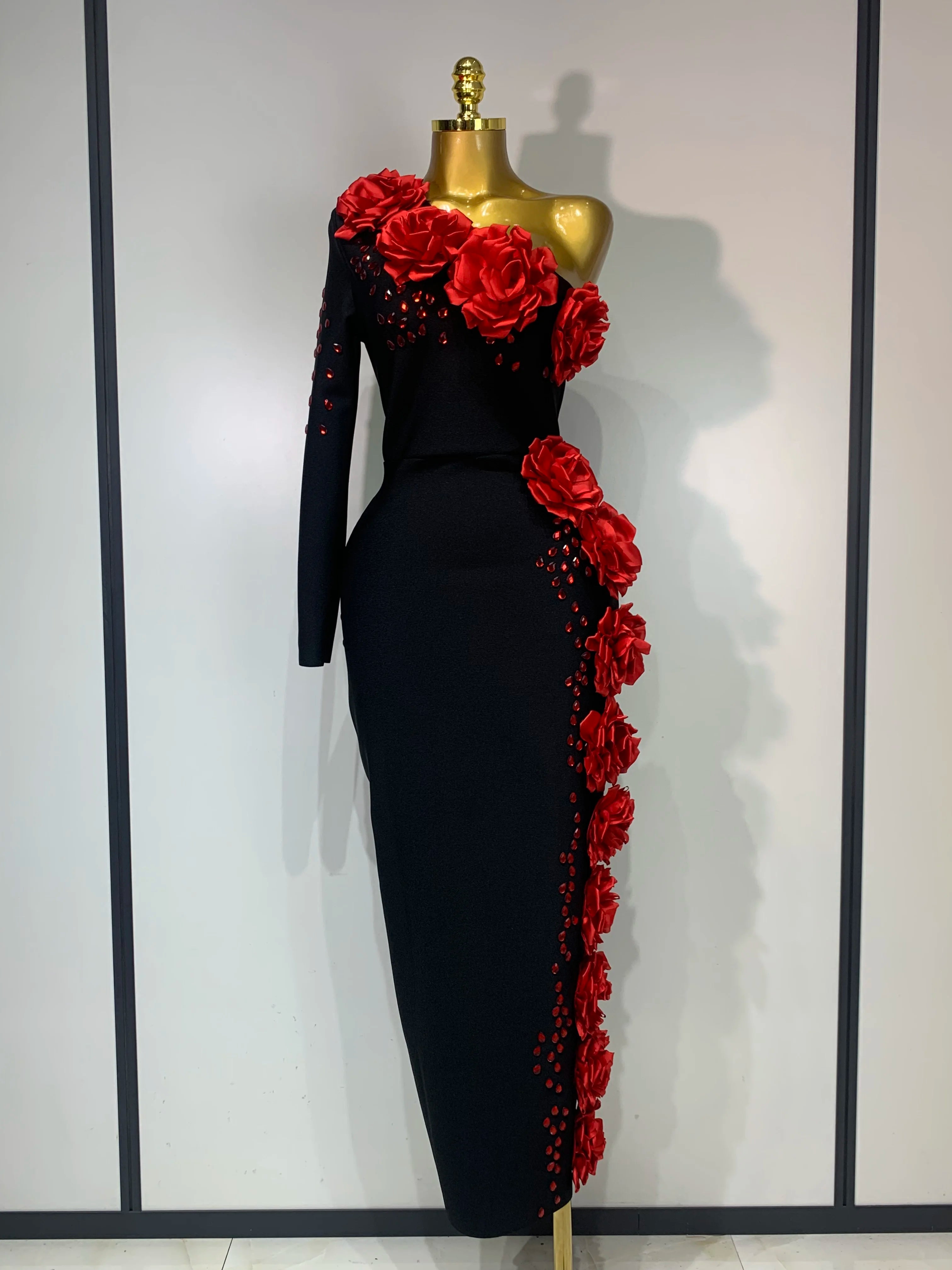 Women Luxury Black Single Sleeve Bandage Dress Red Appliquies Elegant Luxury Rhinestones Birthday Celebrity Evening Party Gowns