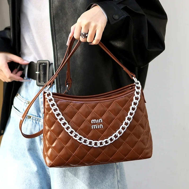Hot Sale Fashion Paris Trend Women's Messenger Bag Luxury Designer High-end Handbag Versatile with Nobility Women's Bag