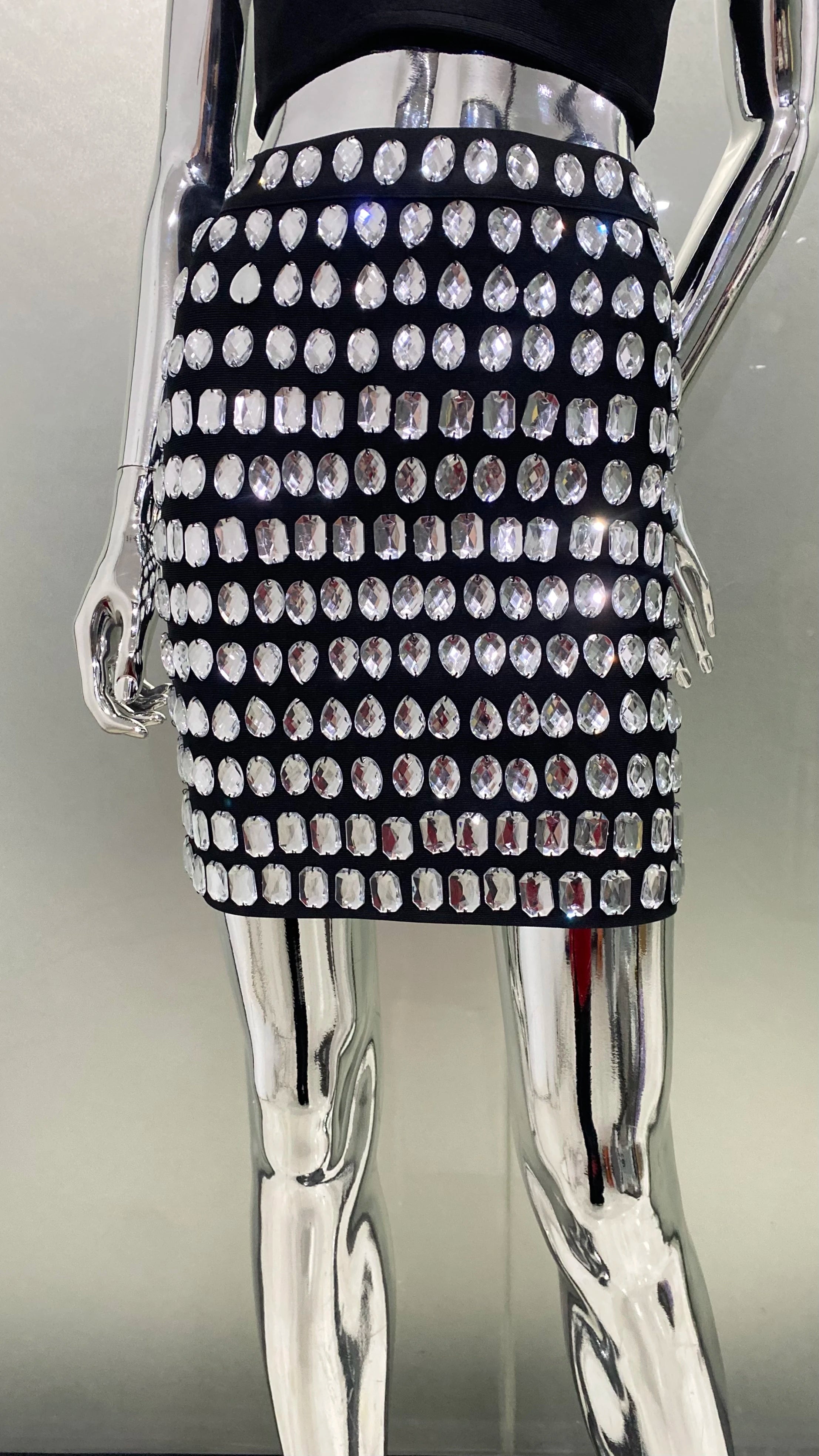 High Quality Sexy Deep V-Neck Strapless Top And Sparkling Diamonds Mini Skirt 2 Pieces Woman Set Birthday Party Vestido