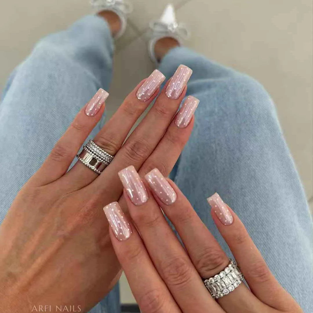 Medium-length Square Fake Nails 24Pcs Sweet Girls Valentine's Day Pink Glossy Sequins French Press On Nails Love Heart Printed