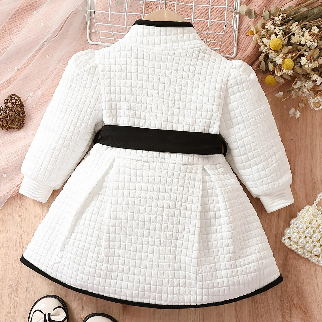 Baby Girls Fashion Autumn And Winter Thermal Belted Dress Set Princess Coat Classic Black And White Color Contrast Cardigan