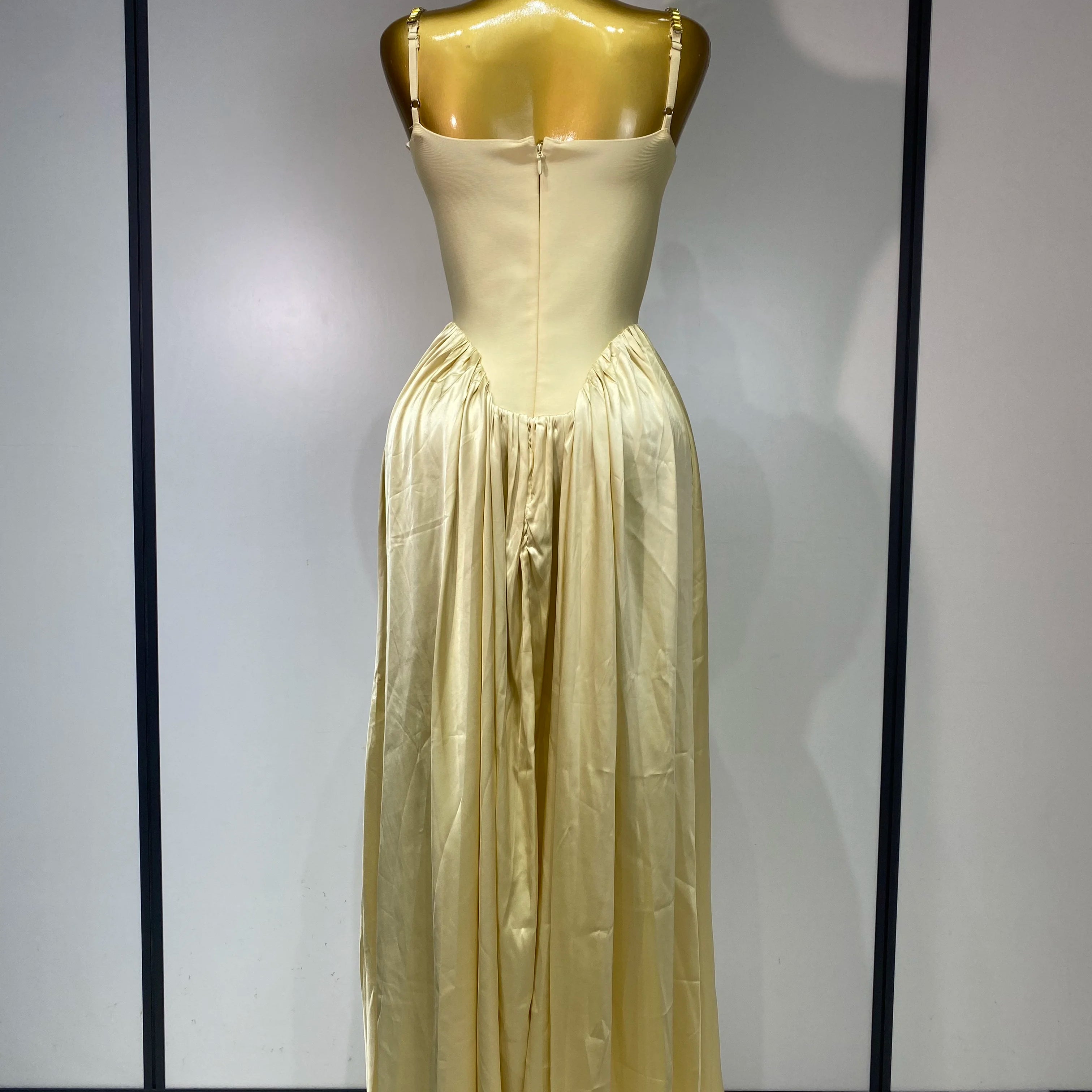 Women Sexy Strap Chain Sleeveless Long Dress Fashion Slimming Hundred Fold Dresses Elegant Evening Party Wedding Guest Gowns