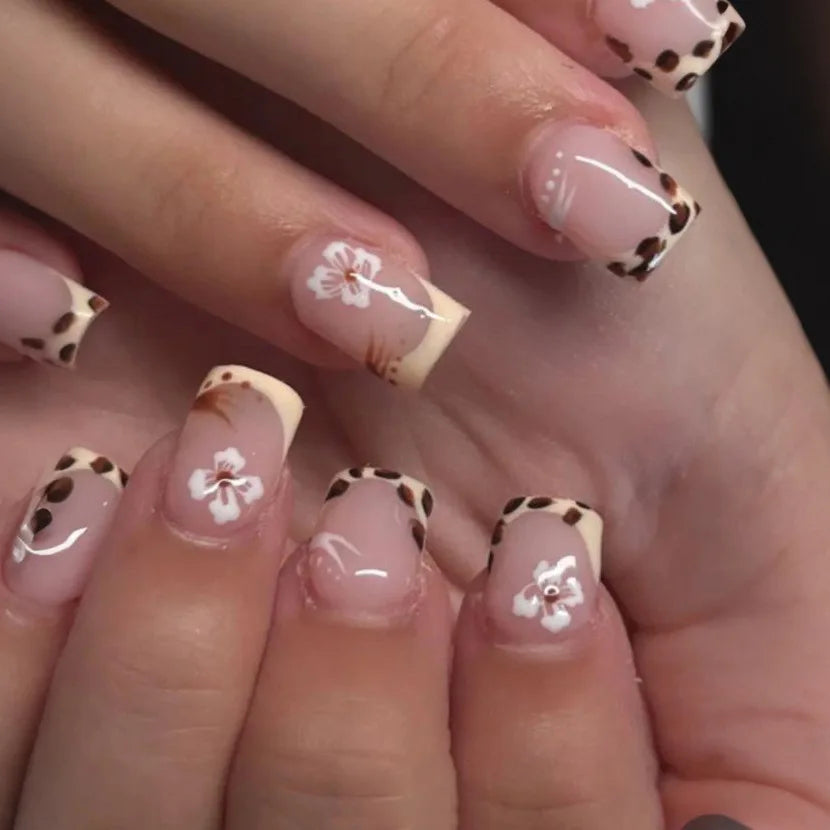 24Pcs French Orange Brown Polka Dot False Nails Short Square Press on Fake Nails Flower Smudge Detachable Full Cover Nails Tips