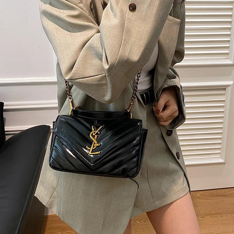 Designer-Inspired Chain Shoulder Bag for Women Luxury Indie Crossbody Purse, Sophisticated & Versatile Day-to-Night Bag