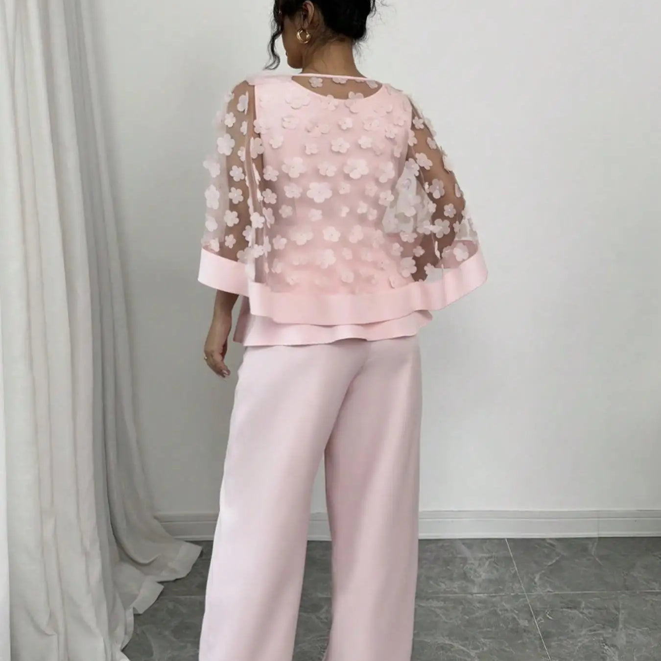 Plus Size Women's Two-Piece Set, Casual Floral and Plain Design, Moderate Thickness for All Seasons