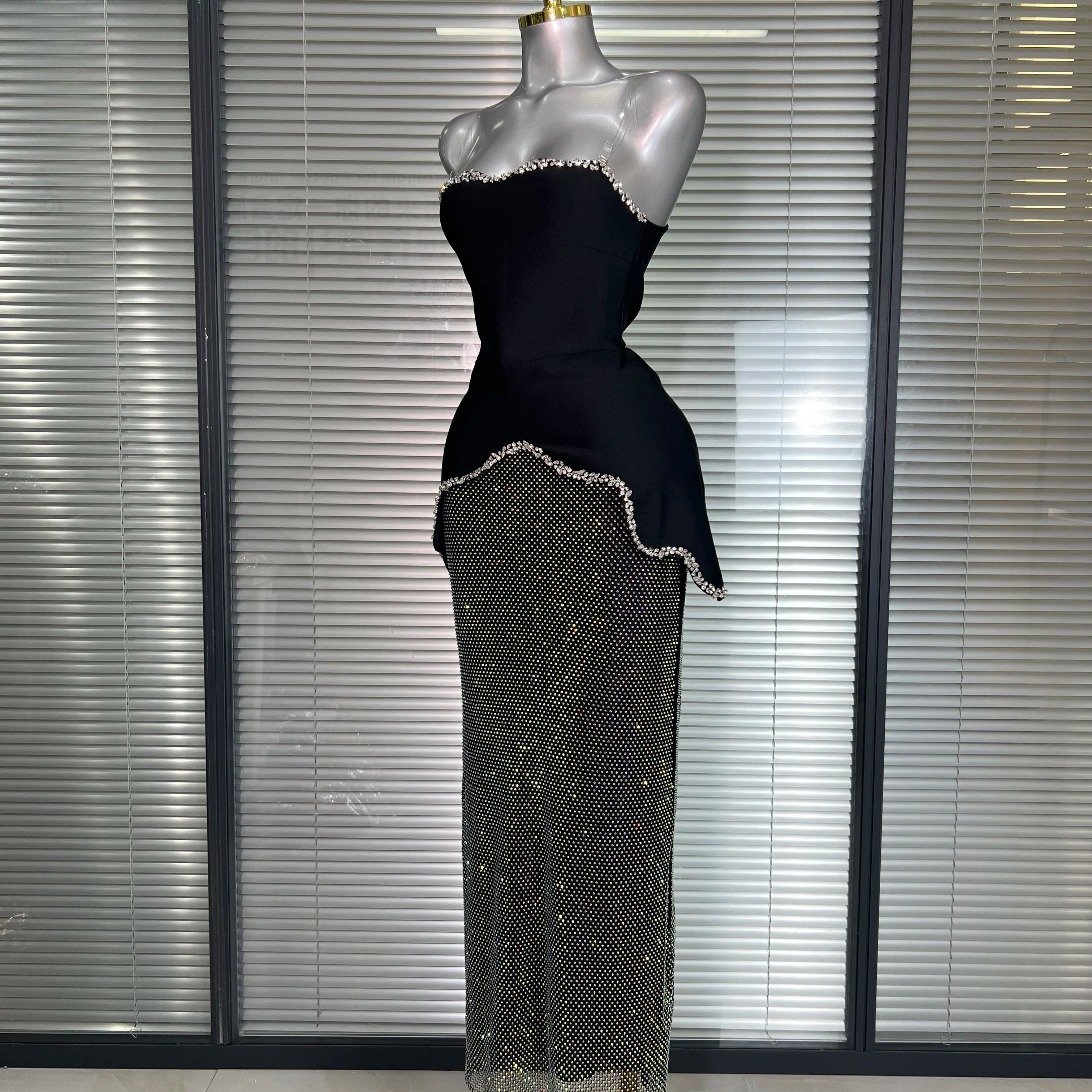 Summer New 2025 Women Sexy Strapless Crystal Bandage Two Piece Set Celebrity Sparkly Evening Party Skirt Suits