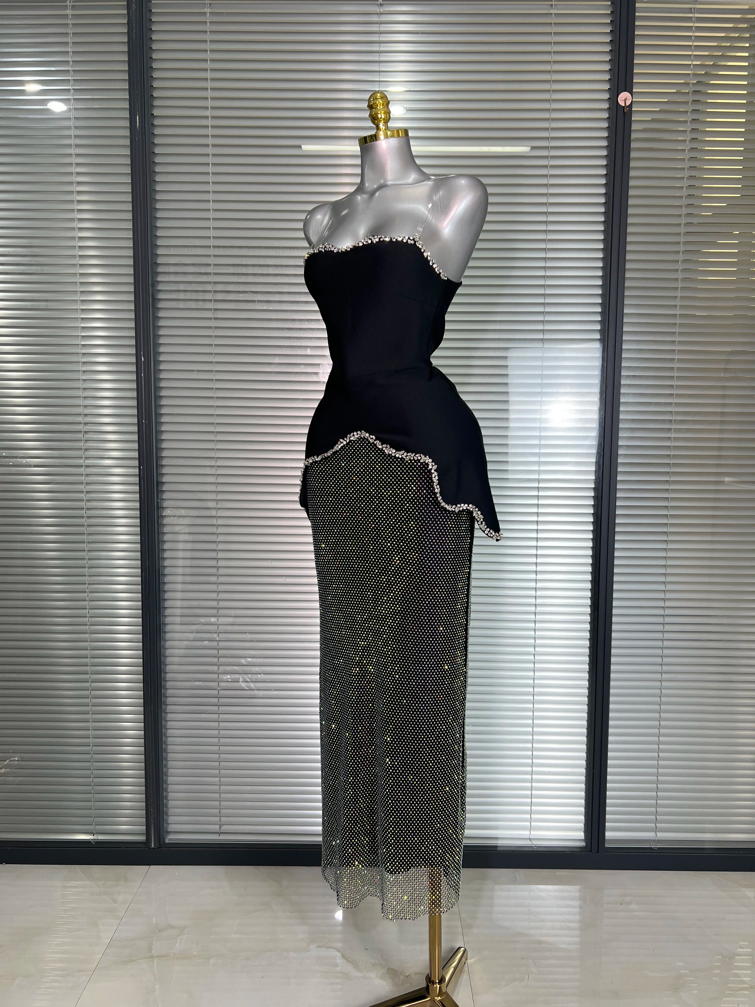 Summer New 2025 Women Sexy Strapless Crystal Bandage Two Piece Set Celebrity Sparkly Evening Party Skirt Suits