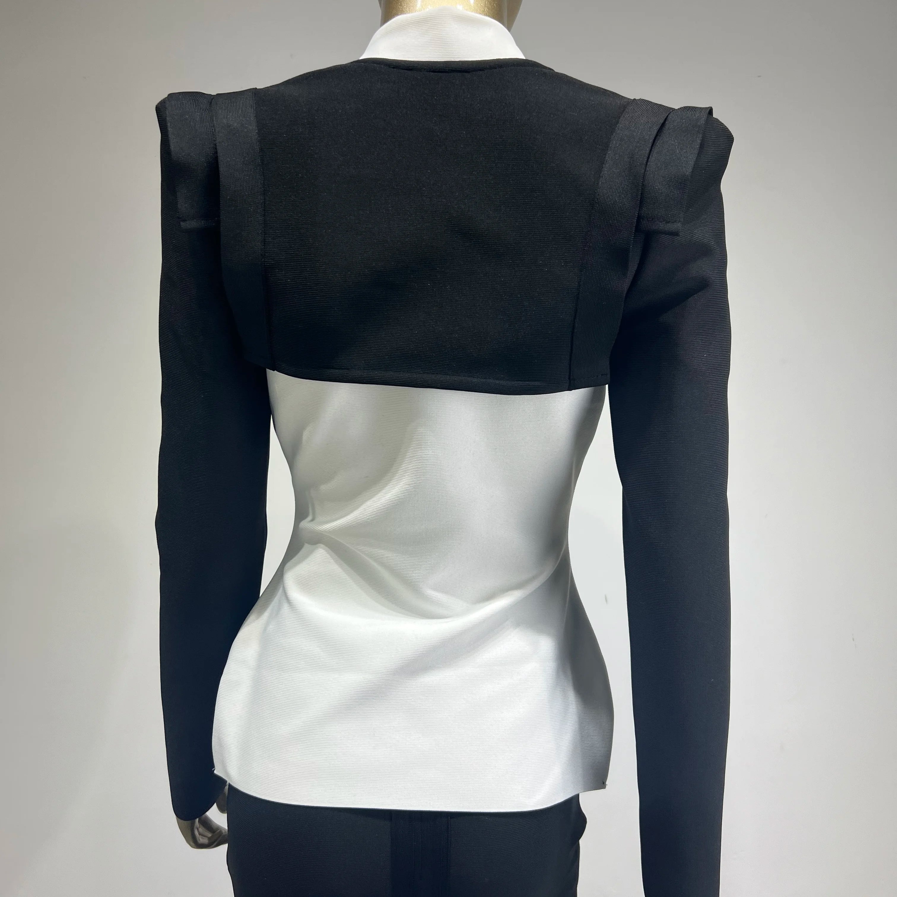 Runway Winter Sexy Long Sleeve Button Black White Women Bandage Coat 2024 High Street Celebrity DNight Club Party Jackets