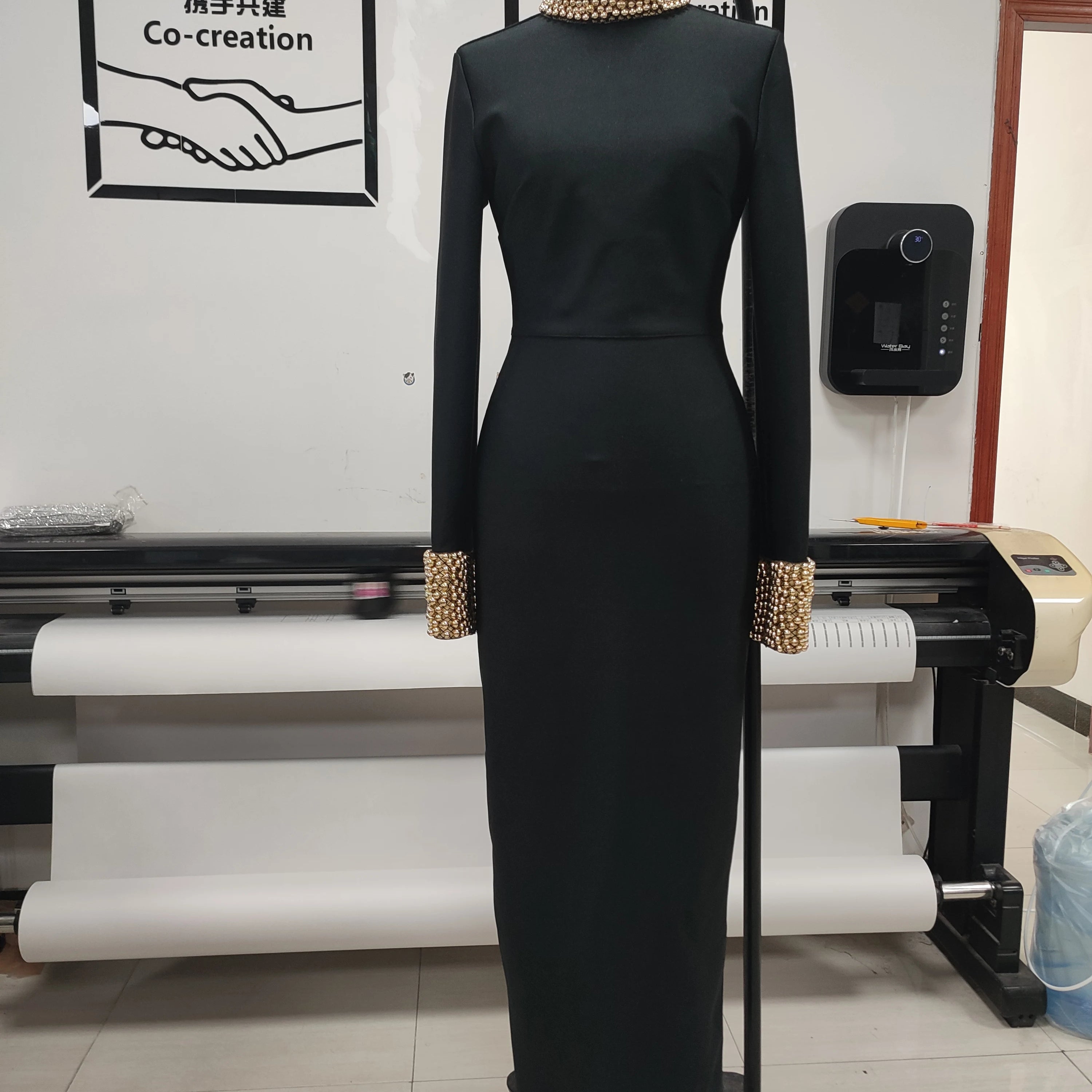 Winter Black Women Long Sleeve Sexy Golden Beading Bodycon Bandage Long Dress Backless Celebrate Evening Party Outfit