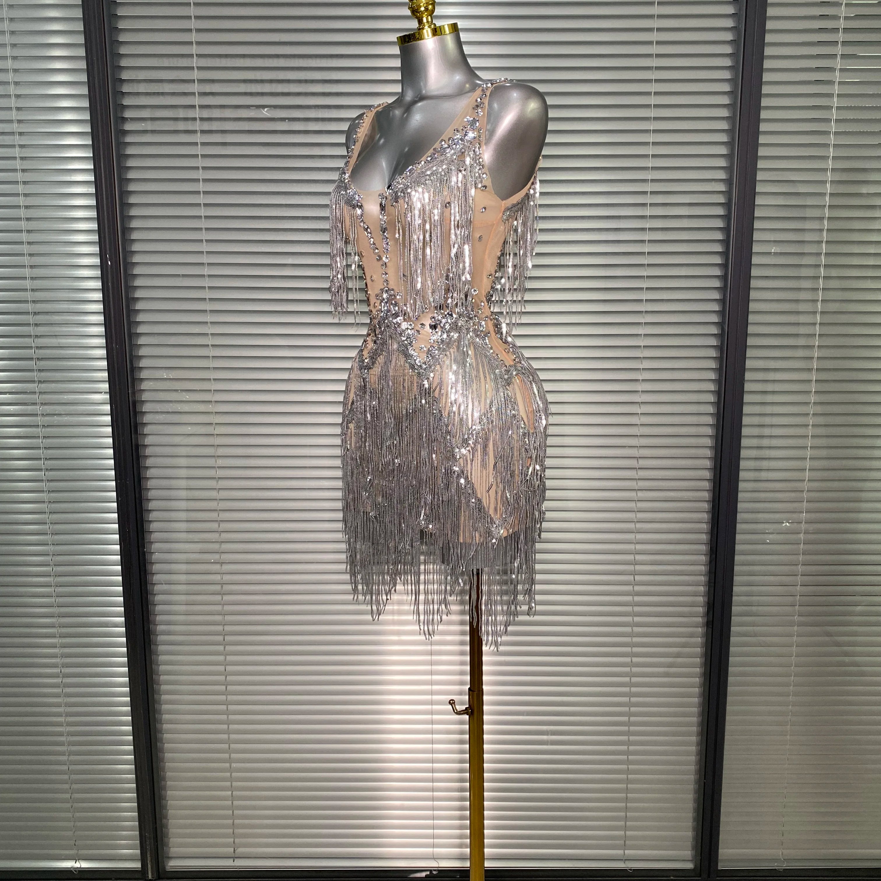 Celebrity New Women Sexy Mesh Sleeveless Stage Performance Costume Crystal Tassel Dancer Singer Night Club Mini Party Dress