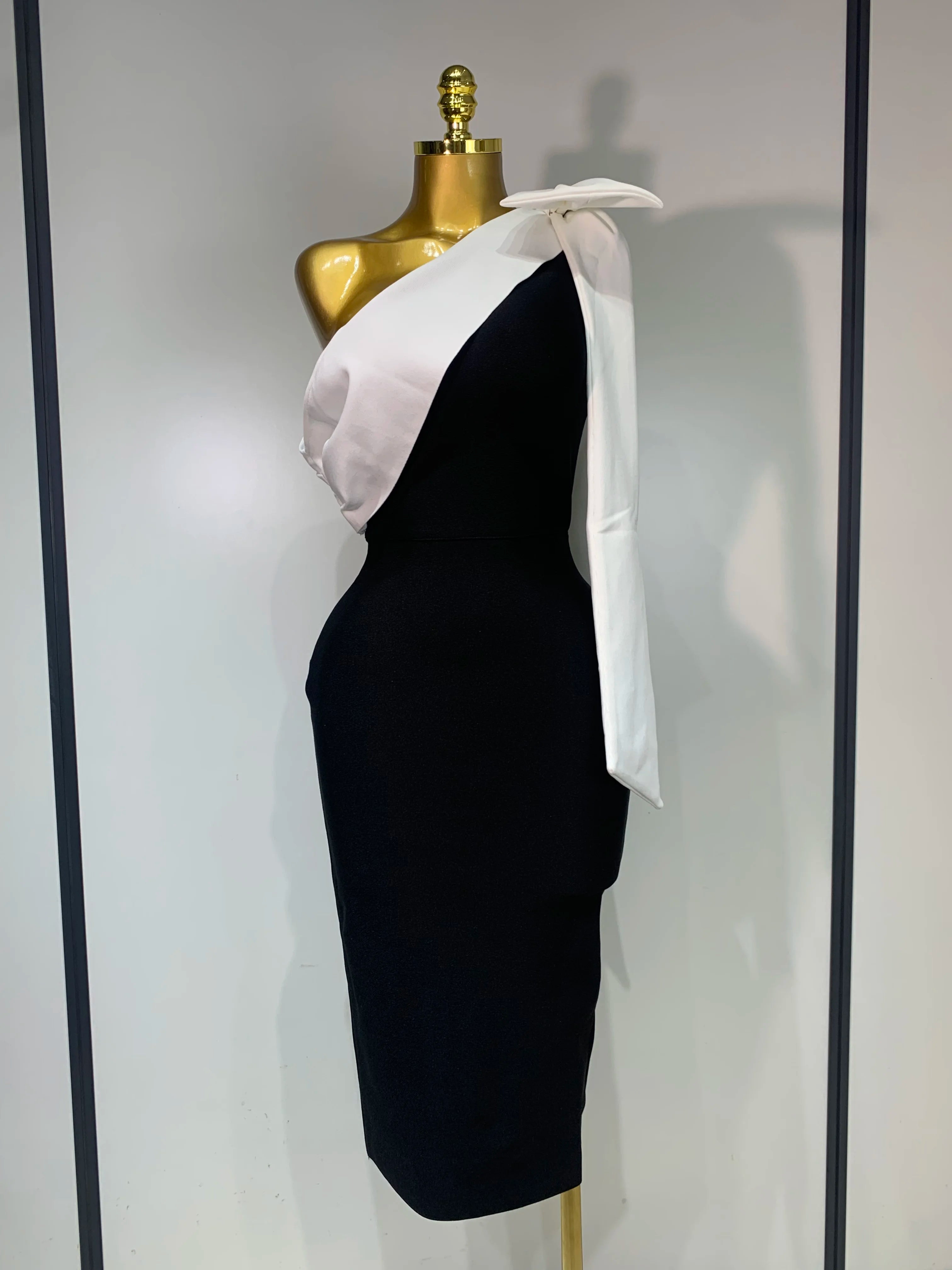 Women Sexy One Shoulder Splicing Bow Bodycon Bandaged Dress Celebrity Elegant Evening Party Luxury Birthday Banquet Dress