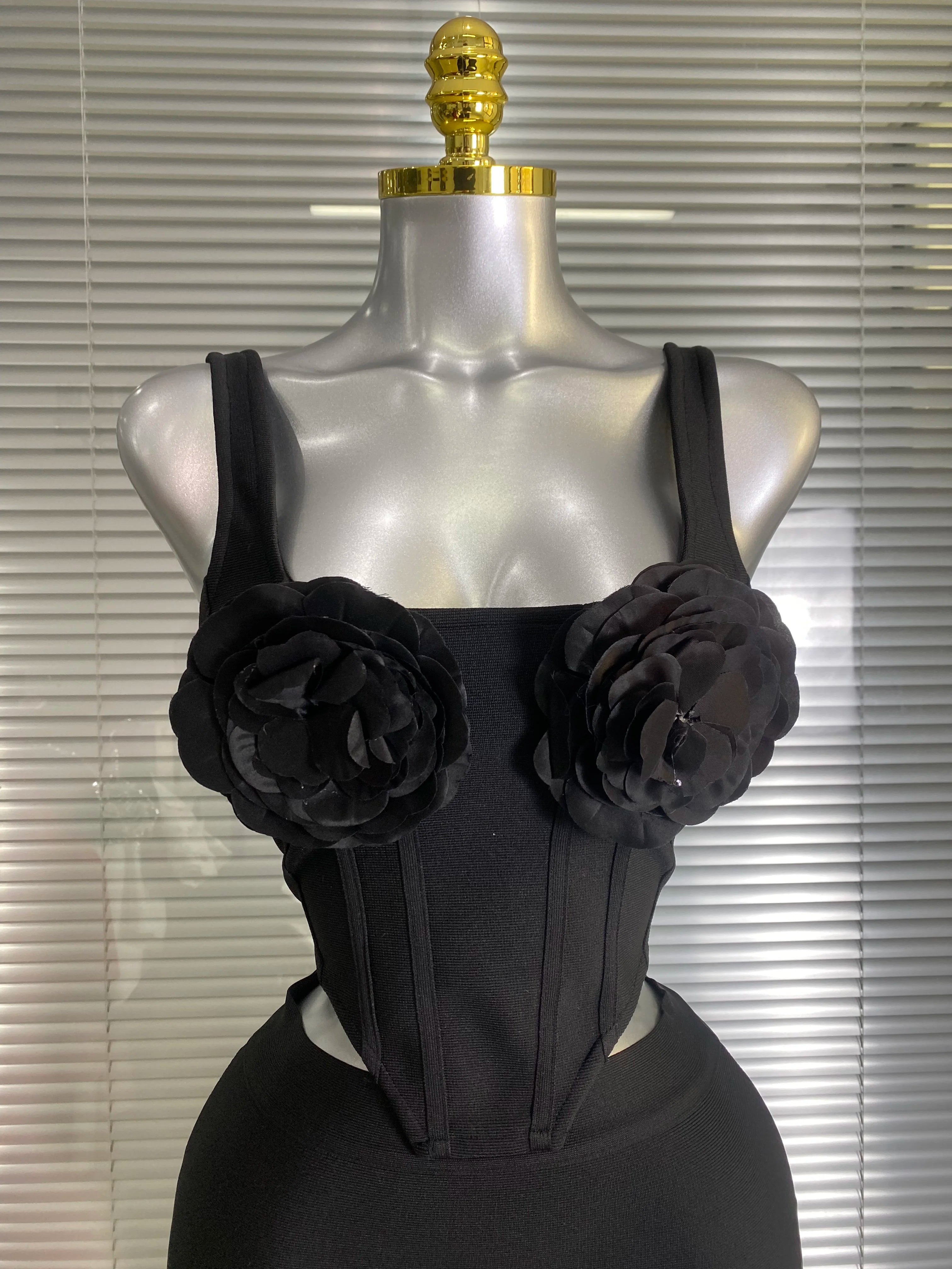 New 2025 Women Sexy Flower White Black Mini Bandage Two Piece Set Celebrity Evening Knitted Party Skirt Suits