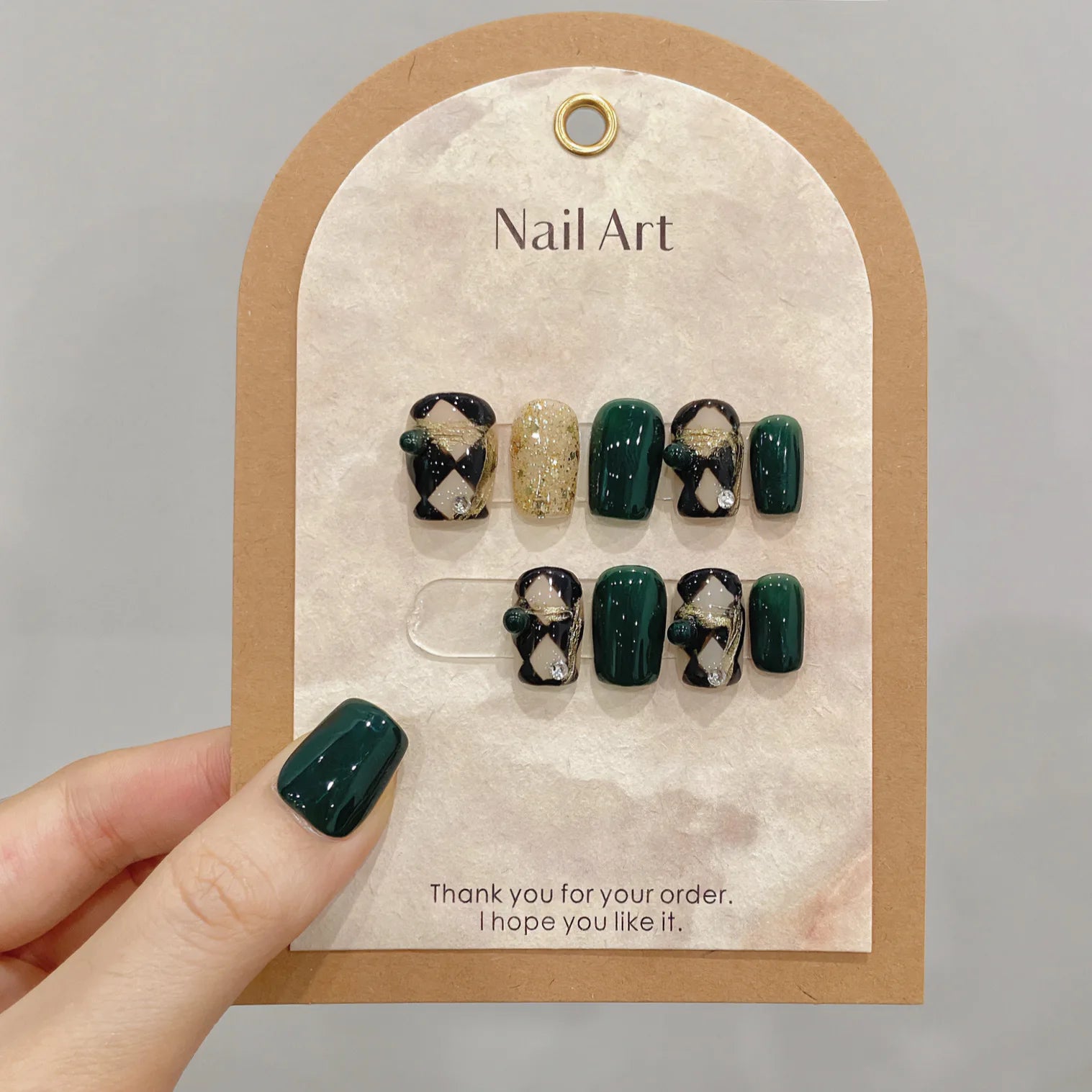 10Pcs Short Square Emerald Handmade Fake Nails with Gold Powder Black Rhombus Nail Art Glitter Pearl Press on Nail Manicure Tips