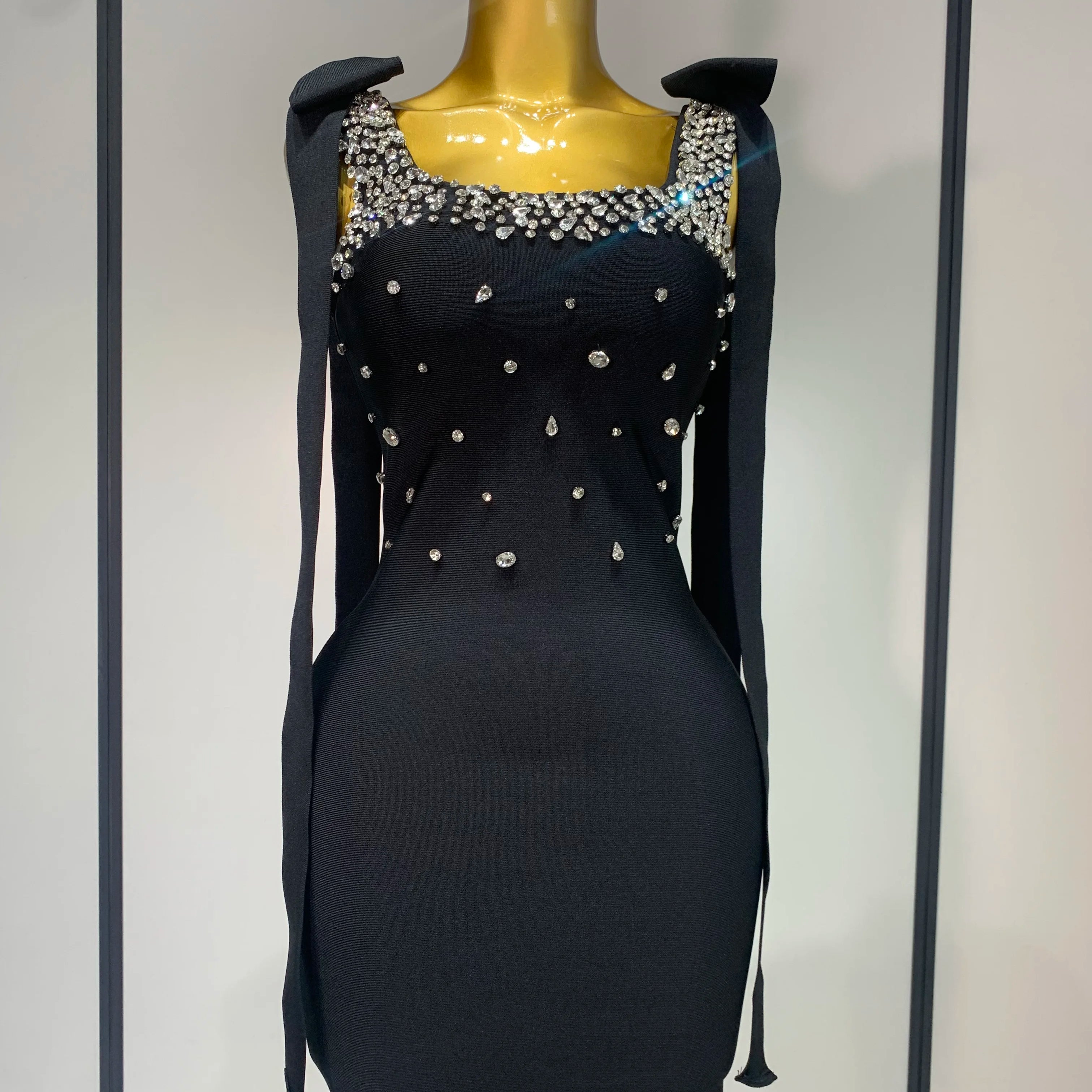 Women Celebrity Sexy Sparly Diamonds Black Mini Bodycon Bandage Dress 2025 Elegant Evening Party Luxury Birthday Dresses