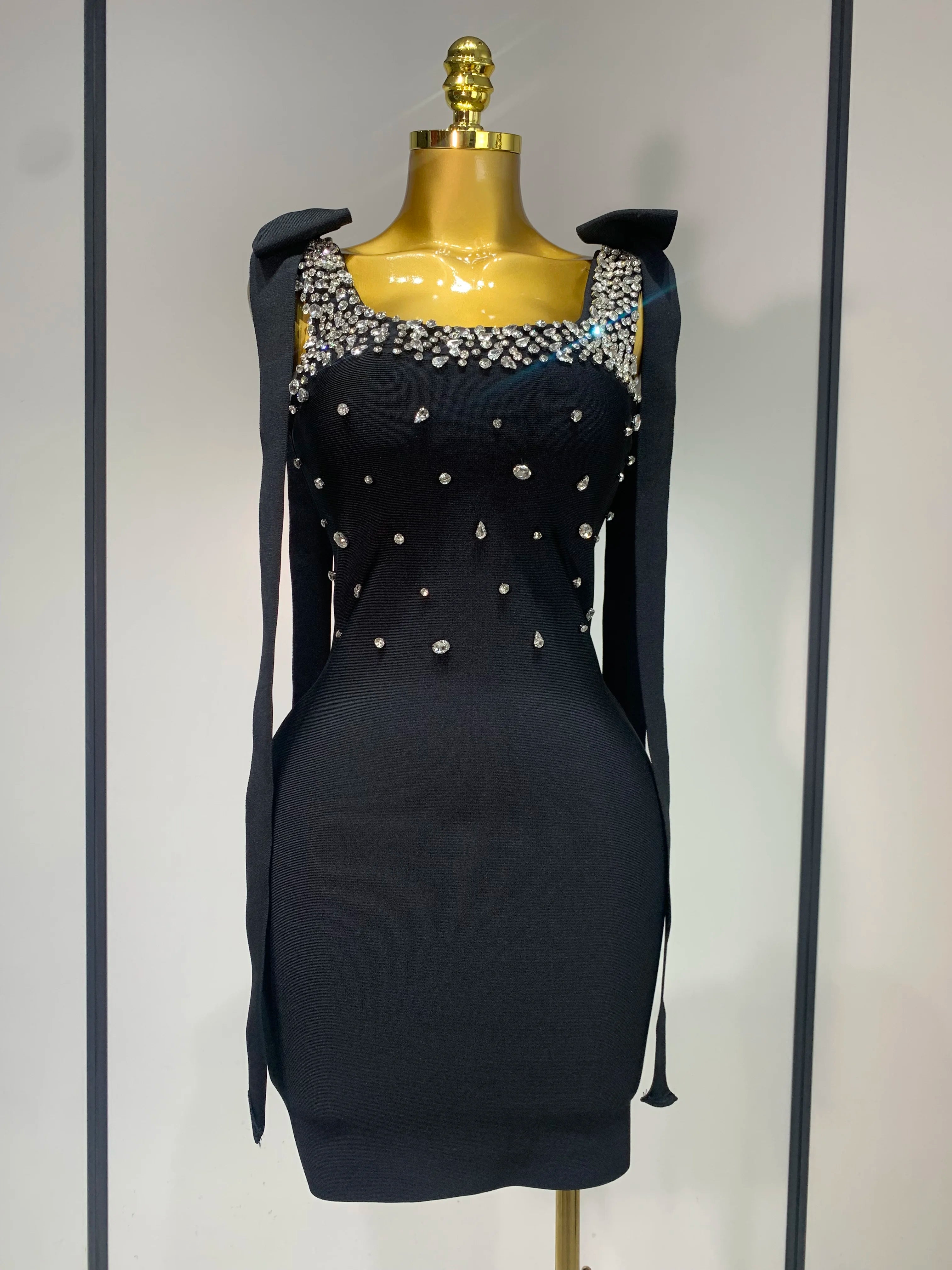 Women Celebrity Sexy Sparly Diamonds Black Mini Bodycon Bandage Dress 2025 Elegant Evening Party Luxury Birthday Dresses