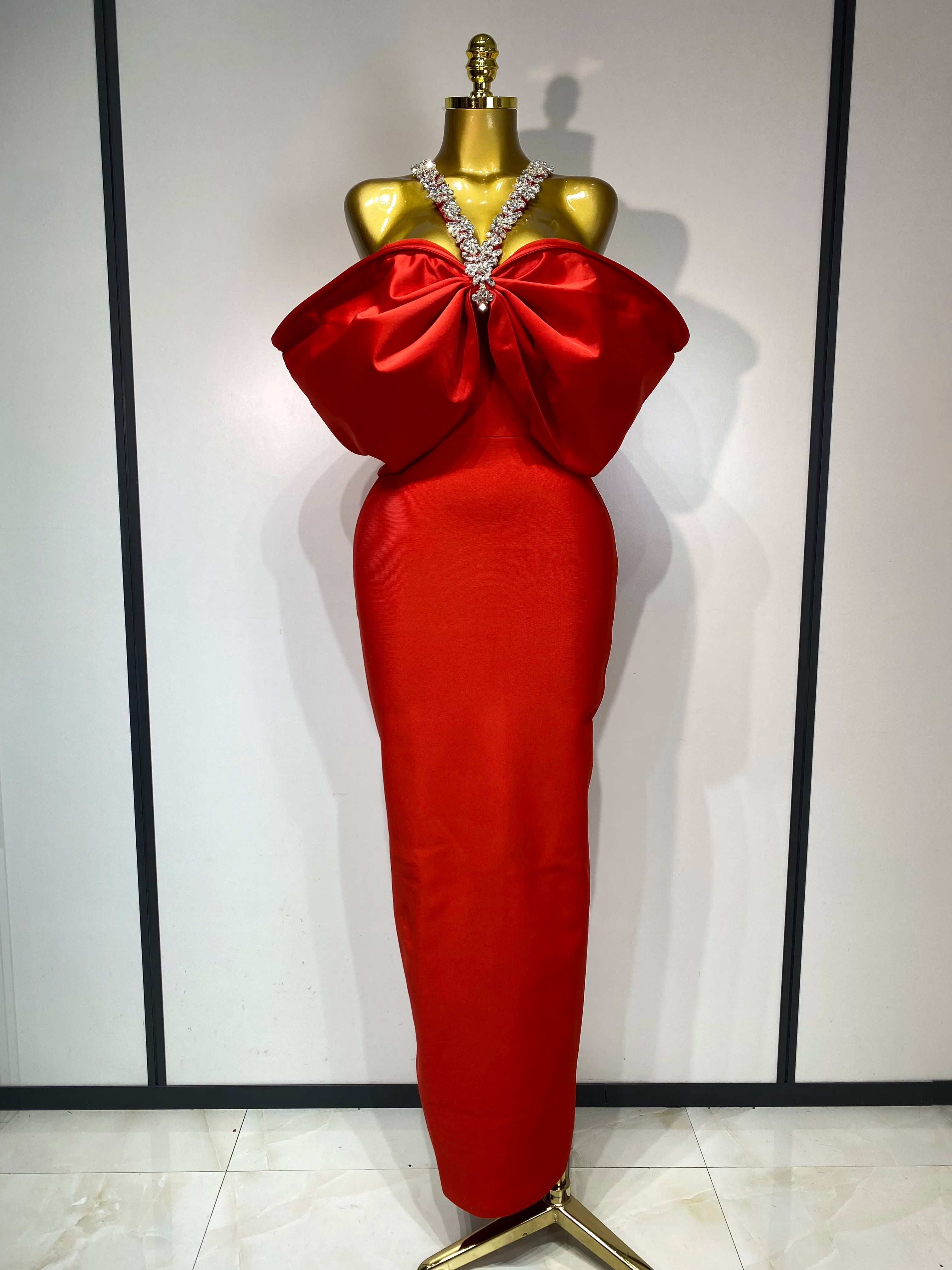 Women Sexy Elegant Halter Off the Shoulder Crystal Bodycon Long Bandage Dress Nightclub Evening Party Luxury Birthday Dress