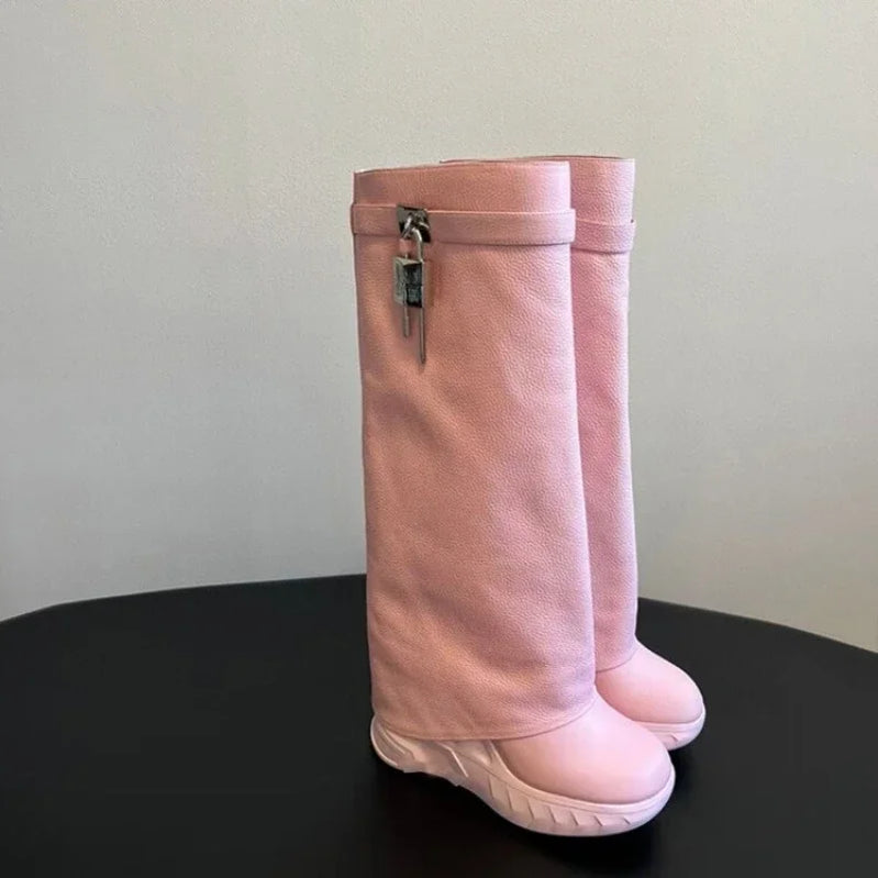 Echte Ledermetall-Vorhängeschloss Frau Knie Langstiefel schwarz rosa Hangabsatz Herbst Winter Rockstiefel Größe 35-43 Frauenschuhe