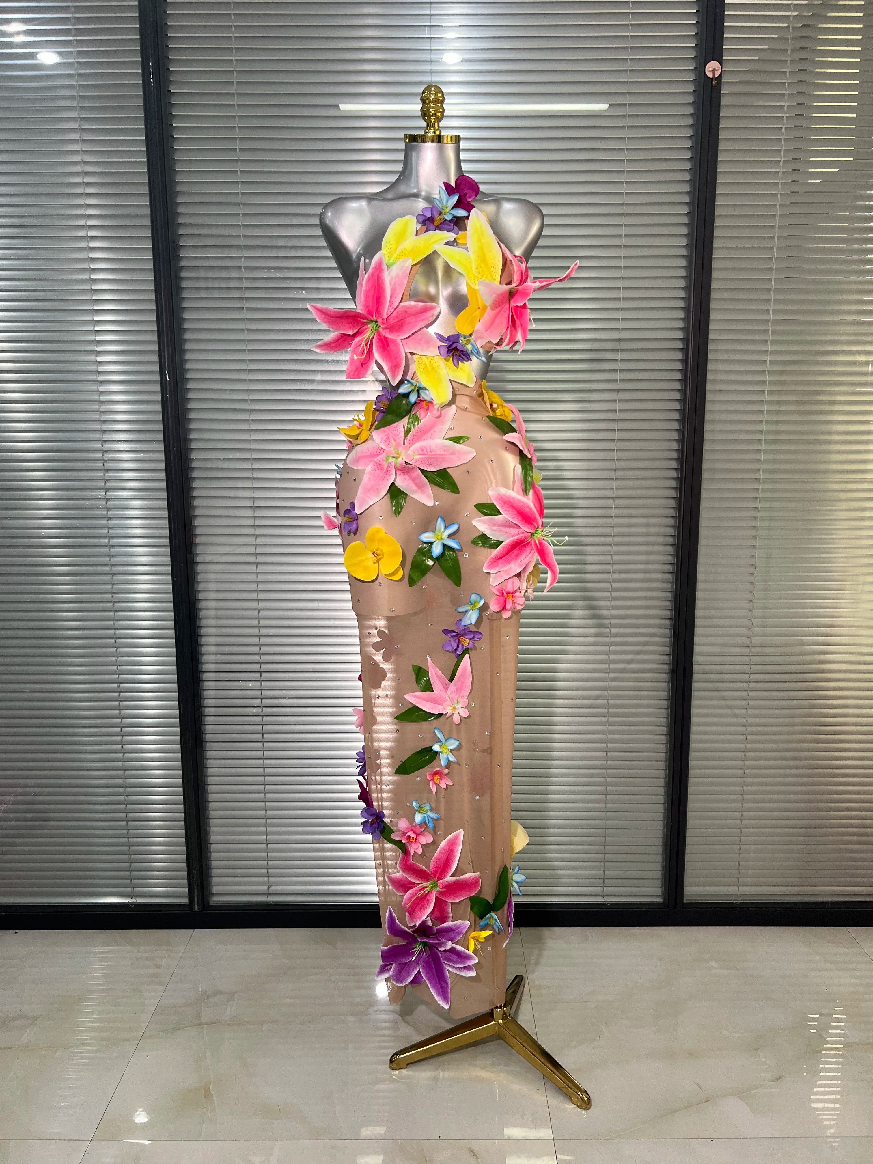 Women Sexy O Neck Mesh Crystal Diamonds Flower Performance Costume Stage Dancer Mini Stretchy Night Club Party Dress