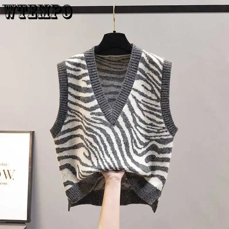 Women's Sexy Sleeveless Knitted Vest Autumn Leopard Sweater Crop Sleeveless Knitting Jumper Ladies V Neck Pullovers