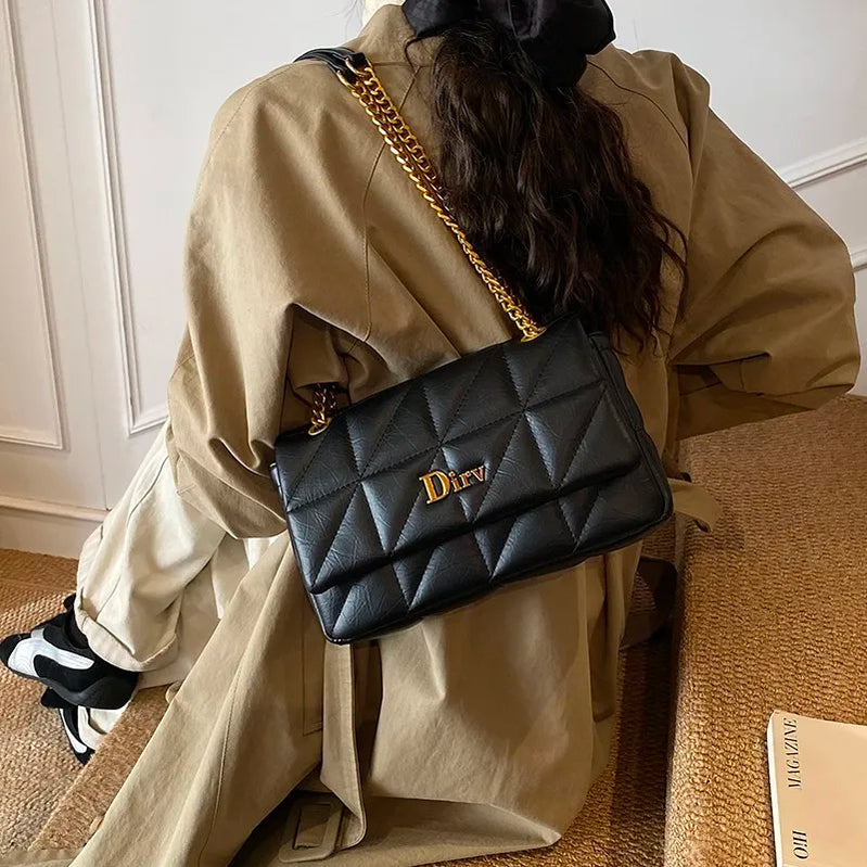 New Women's Chain Shoulder Bag Luxury Leather Fashion Crossbody Bag Designer Handbag With Adjustable Strap