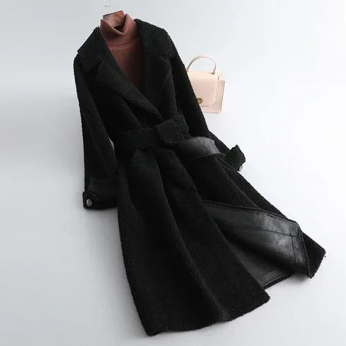 Pure Wool Shearling Coat for women,Long Female Slim Fur One Lamb Fur Coat,autumn/Winter 2024,New V-neck black