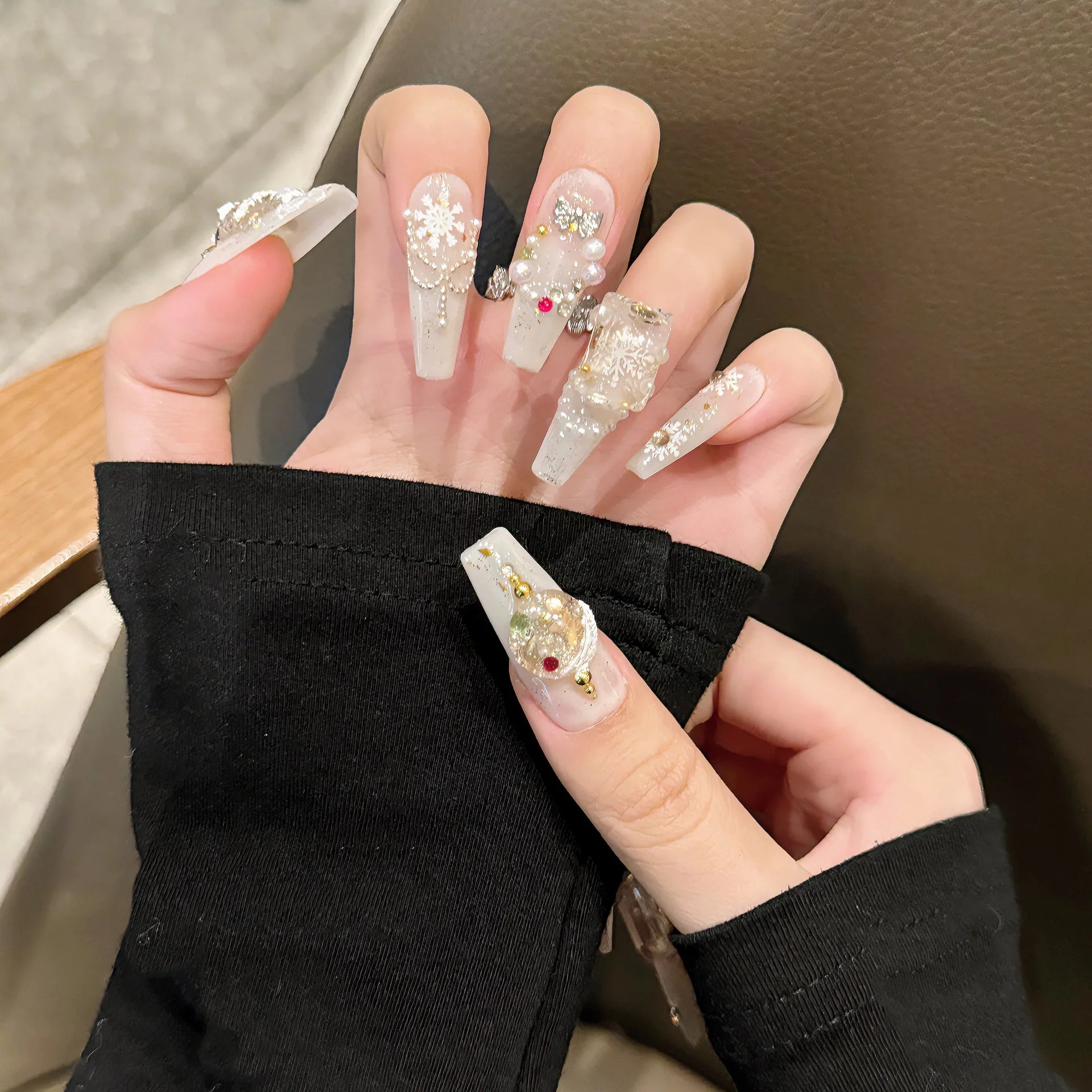10pcs White Handmade Nails Tips Autumn Winter Aurora Snowflake Design Long Ballet Fake Nail Diamond Coffin Press on False Nails