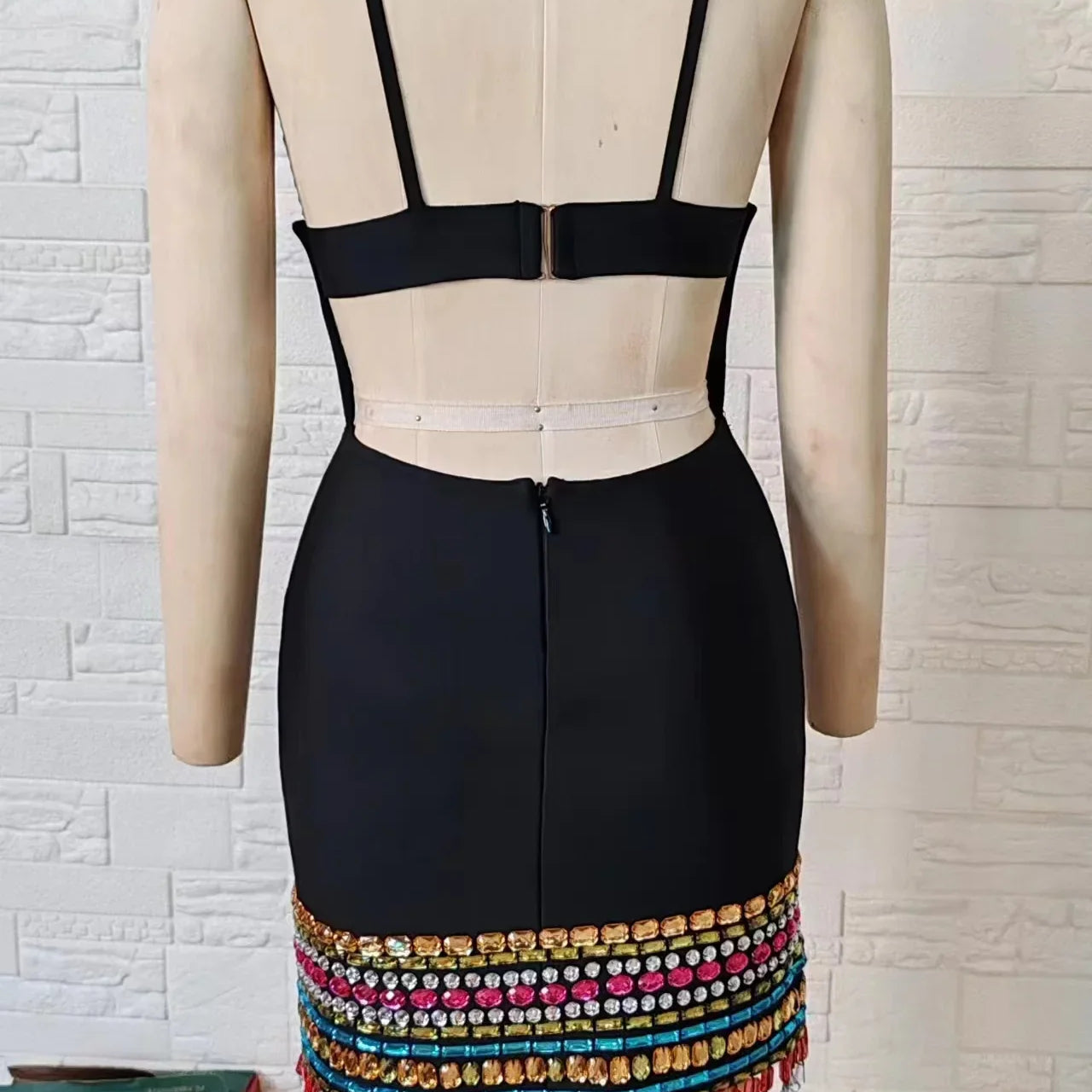 New Spring Women Sleeveless Sexy V-Neck Bodycon Midi Bandage Dress Colorful Crystal Nightclub Party Celebrate Dress