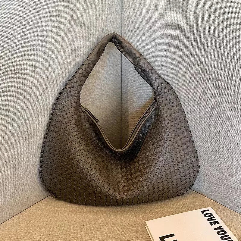 Woven Bag French High-end Women's Atmospheric Versatile One Shoulder Underarm Bag Niche Texture Portable Commuting Bag 4