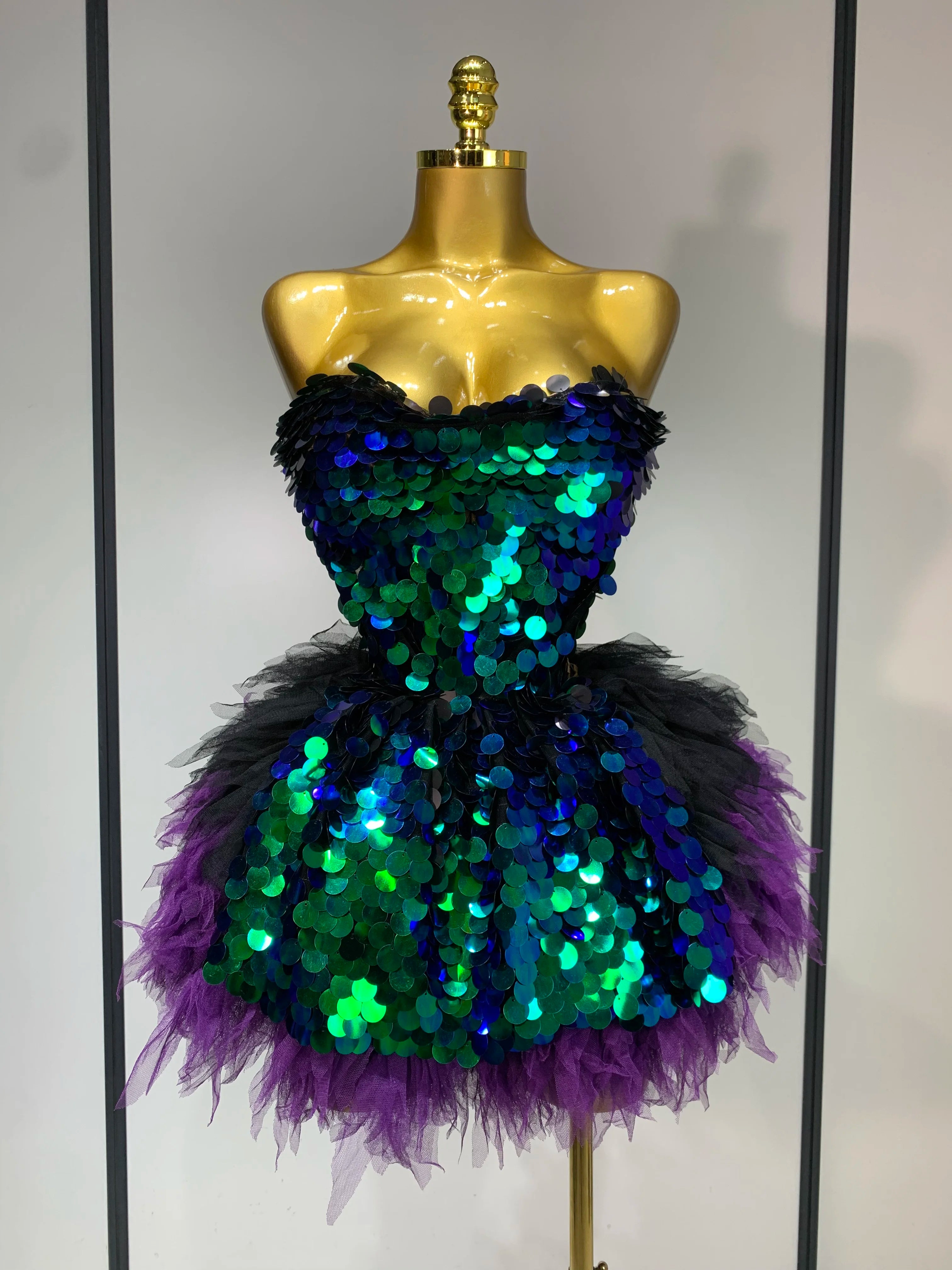 Sparkly Sequins Ruffles Two Pieces Set Sexy Backless Top Skirt Set Nightclub Performance Dance Dress Singer Stage Outfit