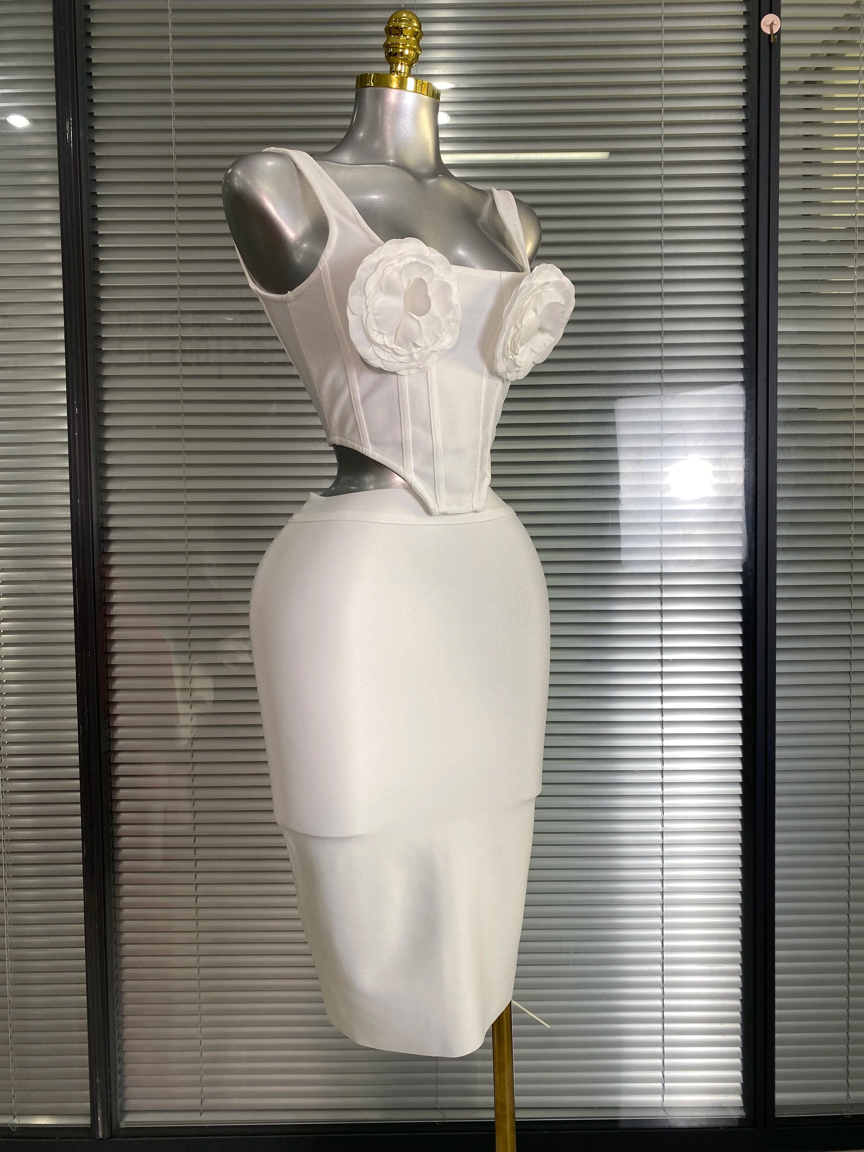 Summer New 2025 Women Sexy Flower White Black Mini Bandage Two Piece Set Celebrity Evening Party Skirt Suits