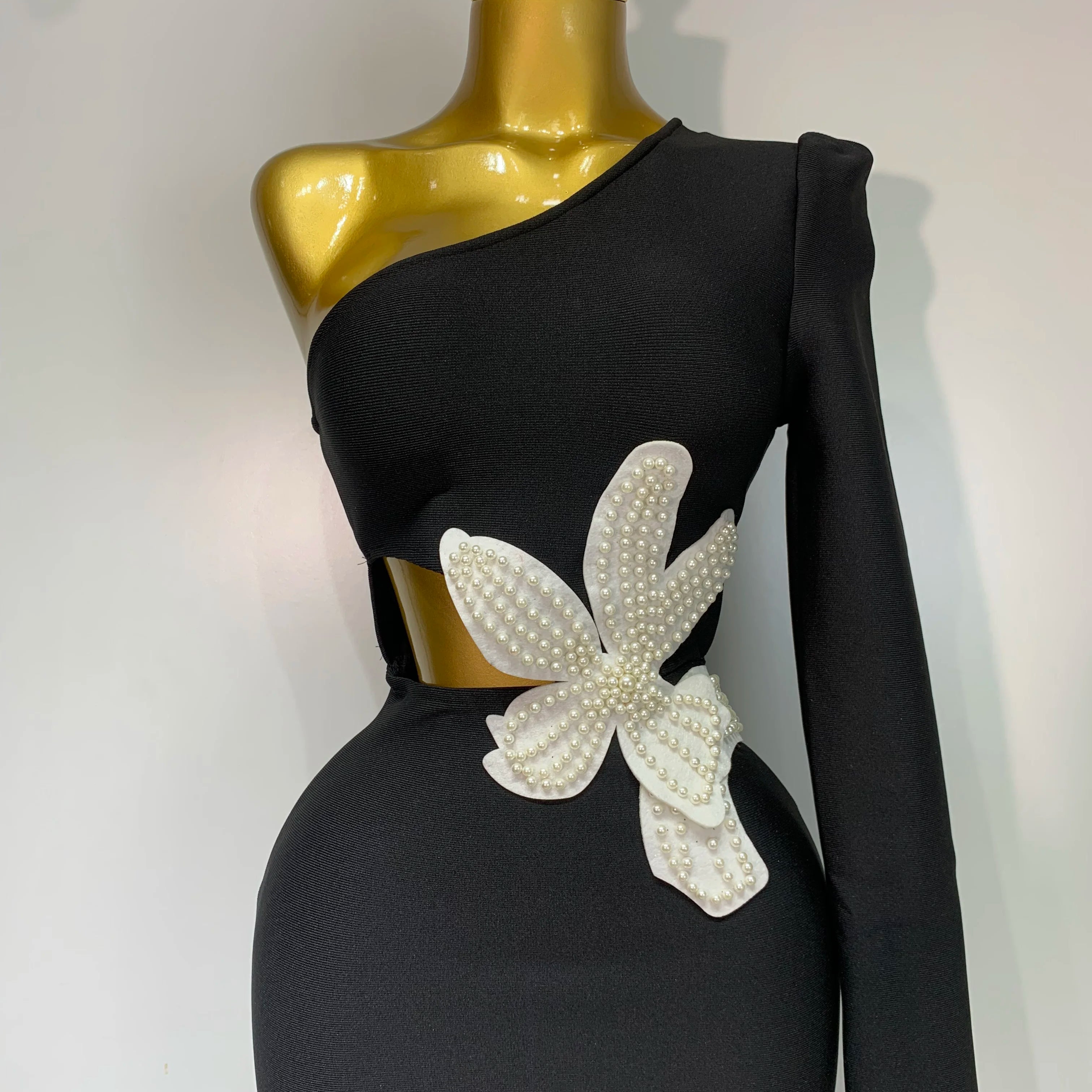 Women Elegant Luxury Black Bandage Party Dress Single Sleeve Cut Out White Pearl Embroidery Flower Midi Long Evening Prom Gowns