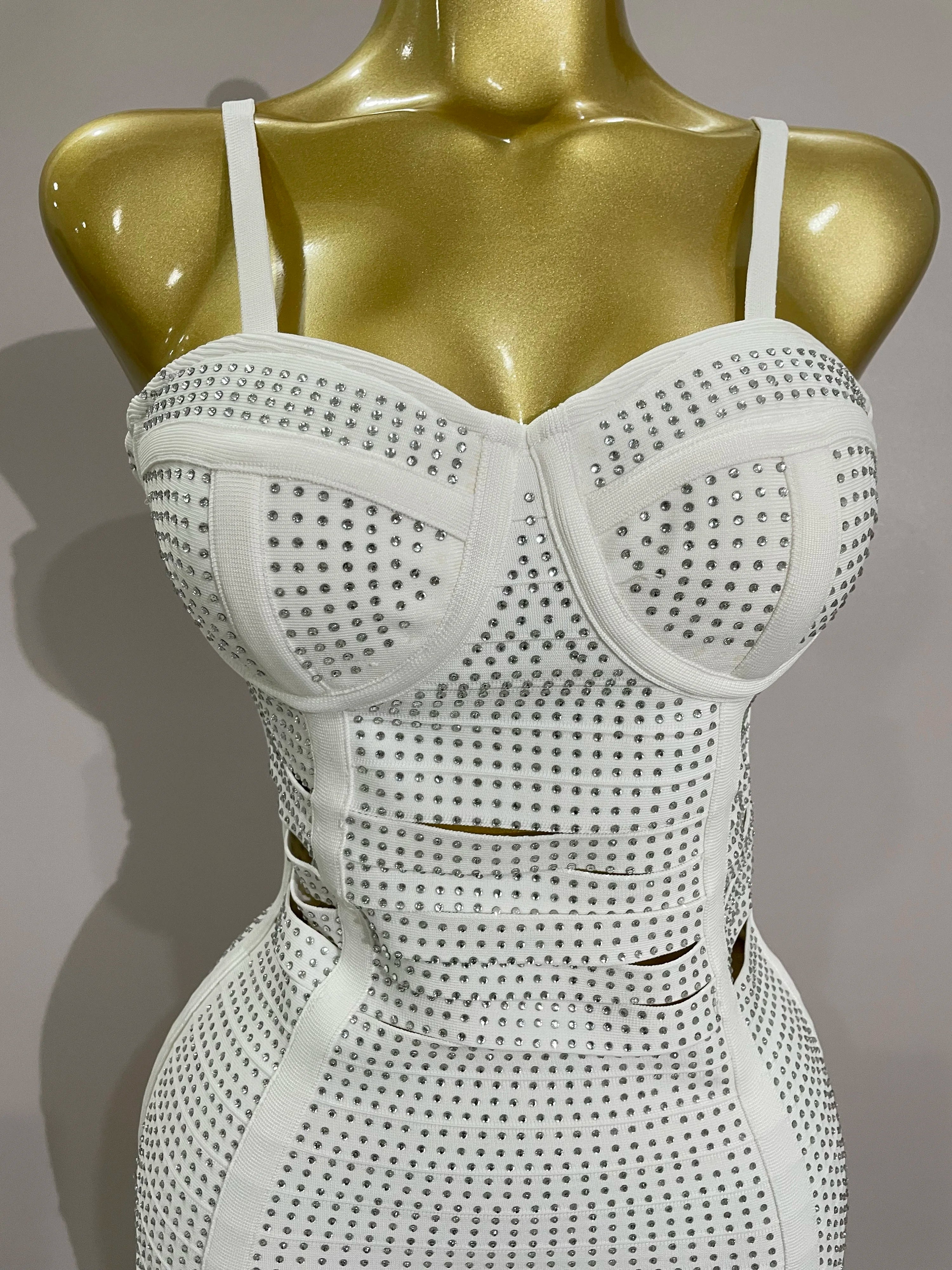 Vestido curto slim com decote em V, sem mangas, branco brilhante, 2025, feminino, elegante, para festa à noite, baile de formatura, aniversário, coquetel