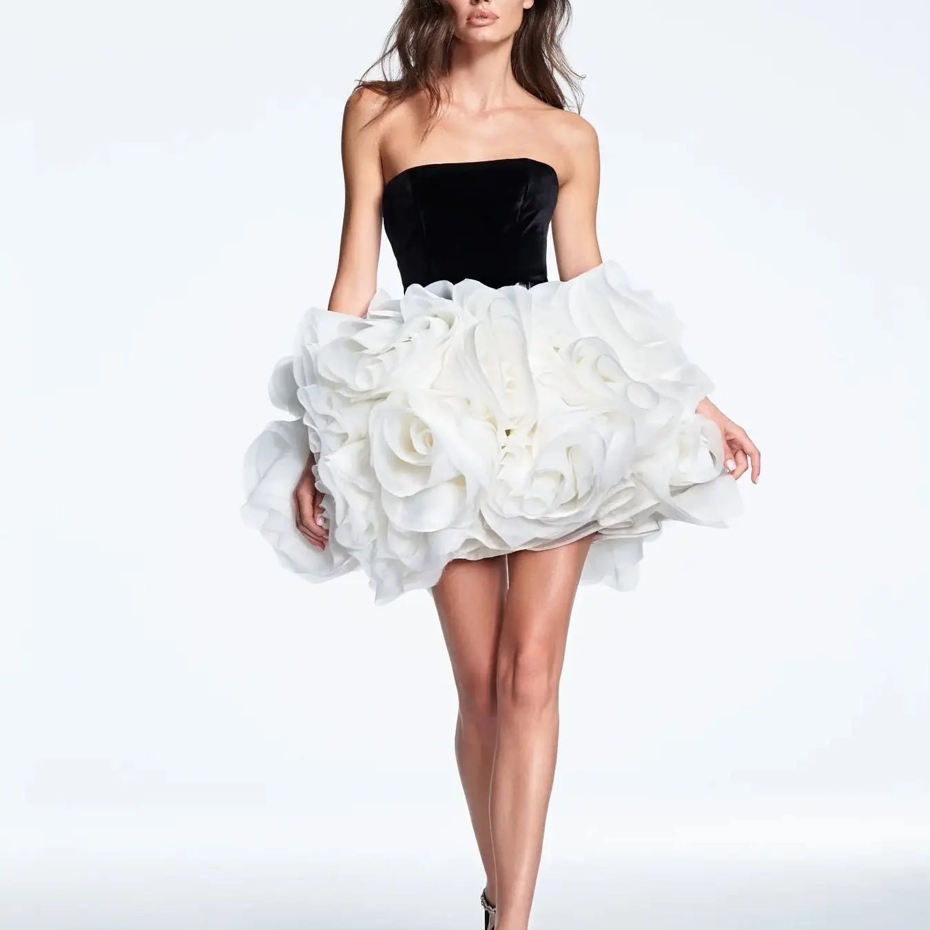 2025 New Arrival White Falbala Strapless Puffy Mini Dress Sweet Woman Birthday Party Vestido Stage Performance Costume