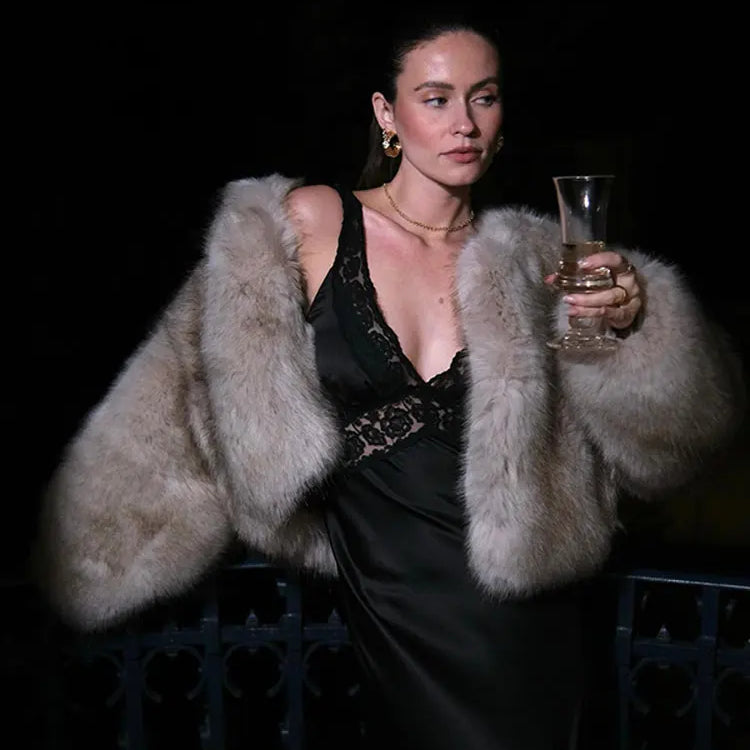 Fur Coat Women Warm Furry Long Sleeve Loose V-neek Female Outwear Autumn Winter New Fashion Street All Match Lady Overcoat