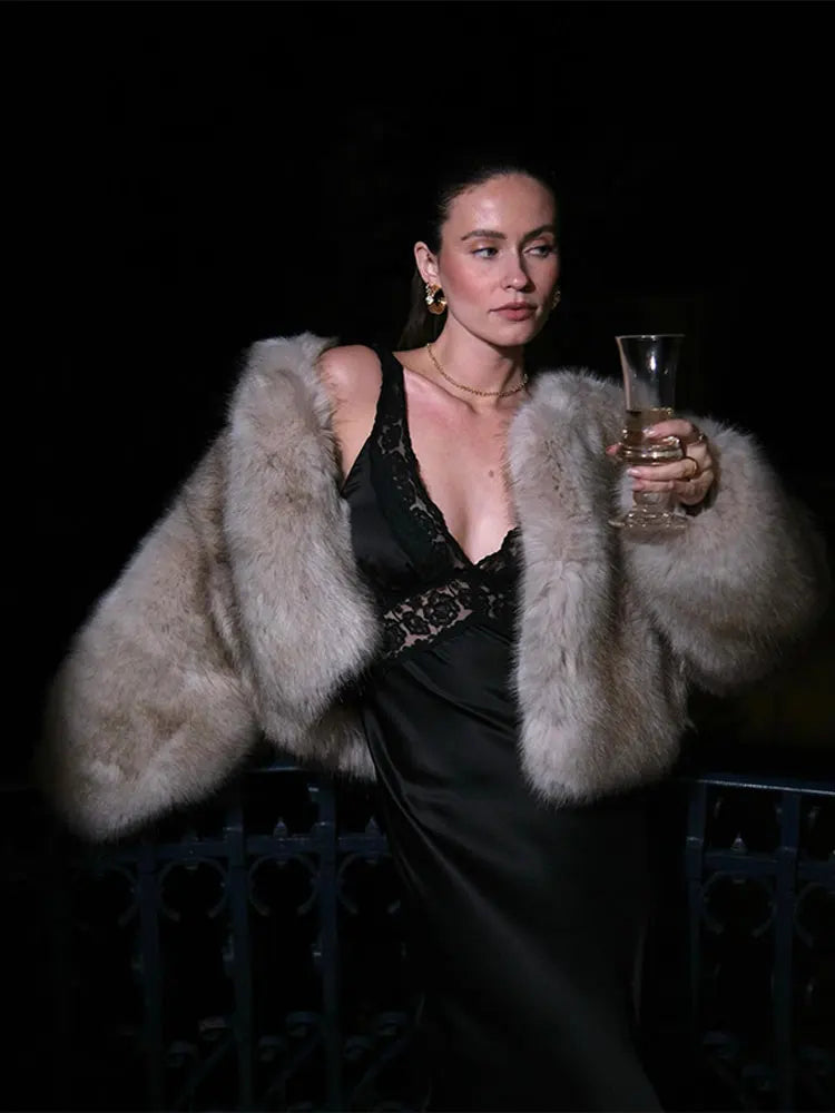 Fur Coat Women Warm Furry Long Sleeve Loose V-neek Female Outwear Autumn Winter New Fashion Street All Match Lady Overcoat