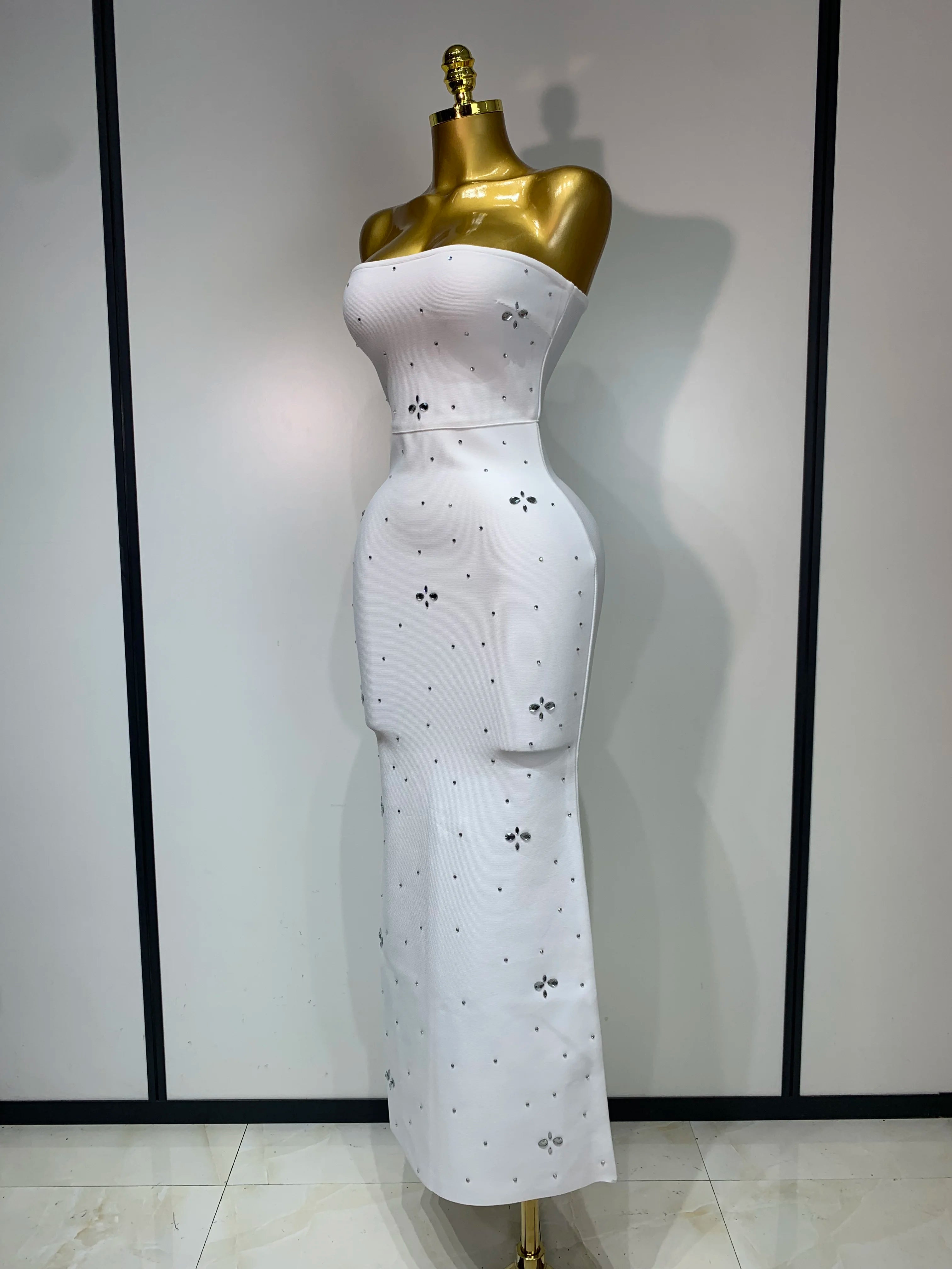 Vestido longo bandagem bodycon, luxuoso, sexy, sem alças, com strass, 2025, branco, elegante, para festa de aniversário, clube
