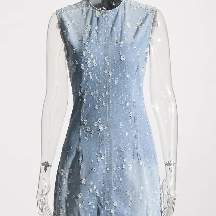 TWOTWINSTYLE Denim Hollow Out Dresses For Women Round Neck Sleeveless Tunic Patchwork Pockets Vintage Dress Female Fashion Style