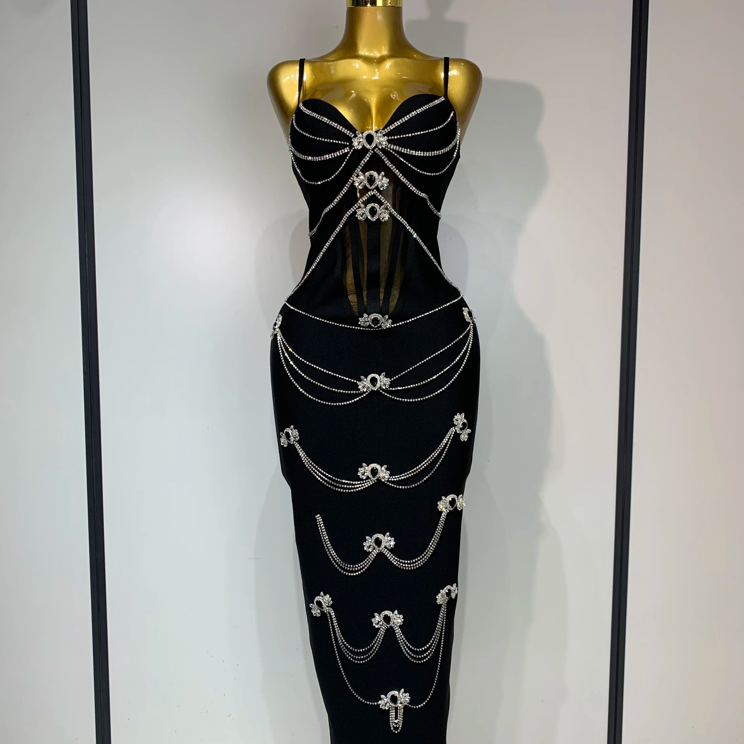 2025 New Spaghetti Strap Bodycon Bandage Dress Women Sexy Sparkly Beading Club Evening Party Birthday Dresses Wedding Guest Gown